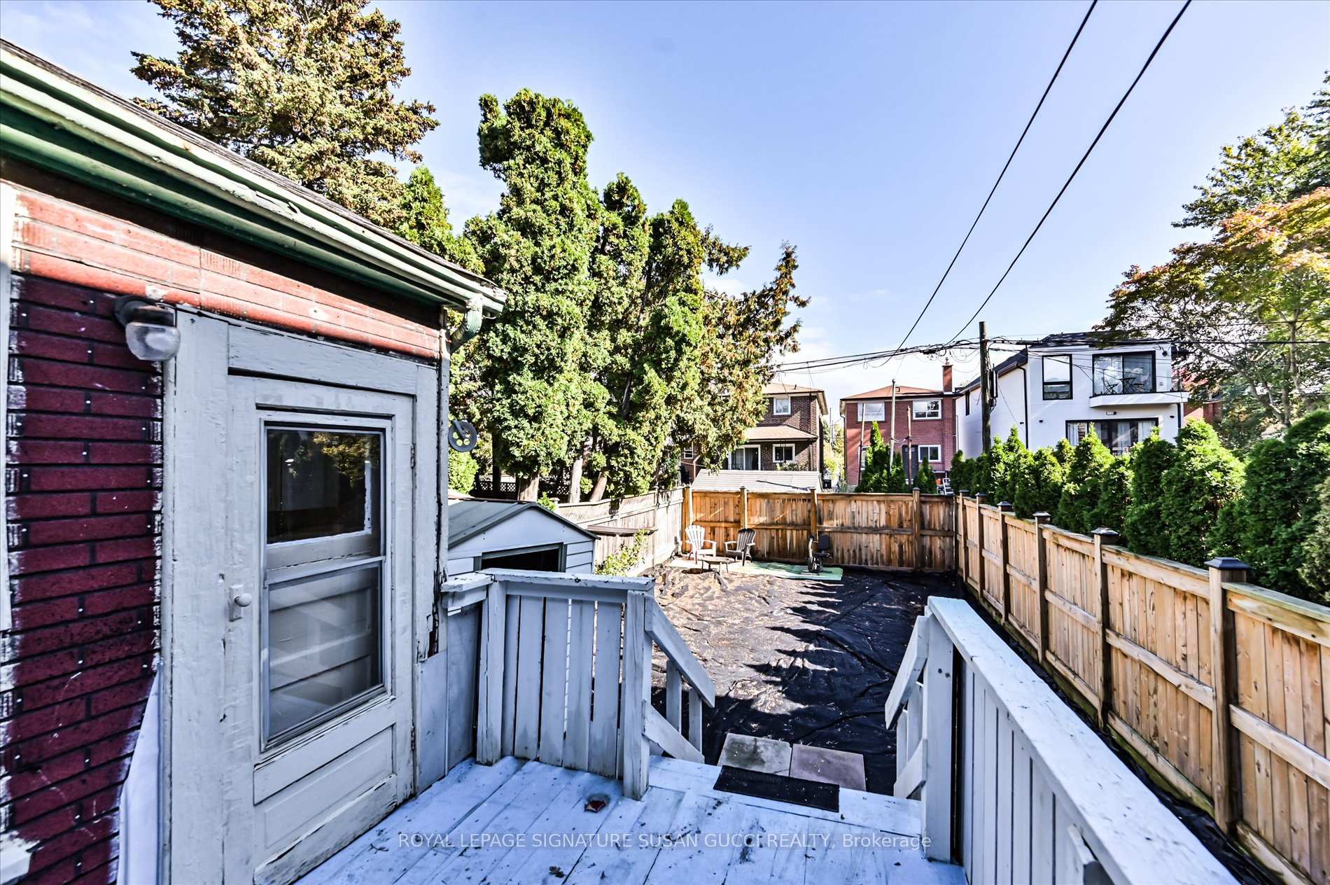 Photo 23 of 9 Everett Crescent, Toronto, Woodbine-Lumsden — HOMEH