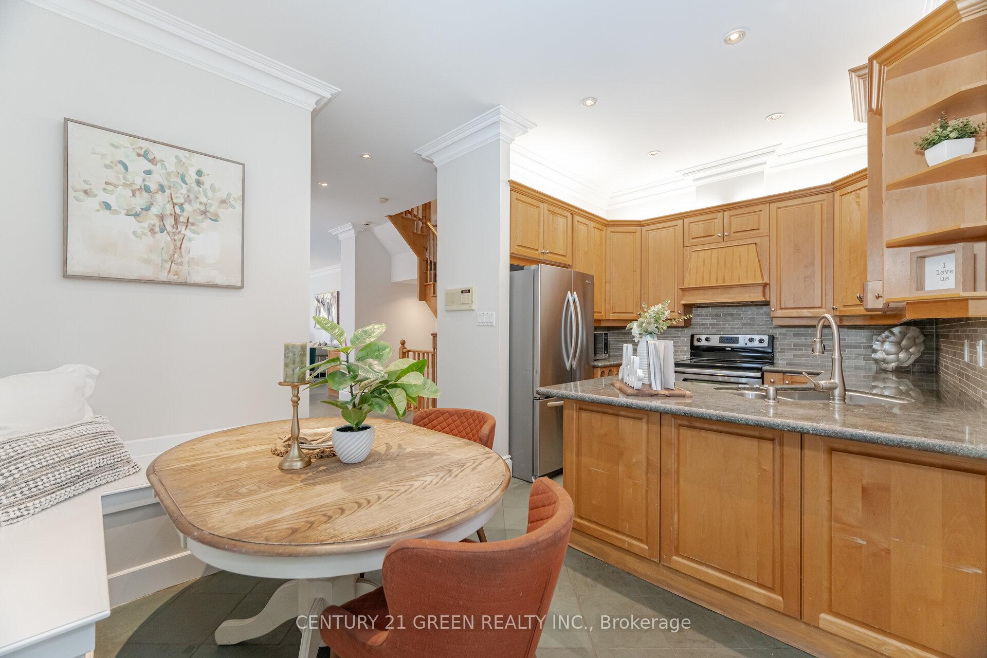 Photo 14 of 135 Glenmount Park Road, Toronto, East End-Danforth — HOMEH