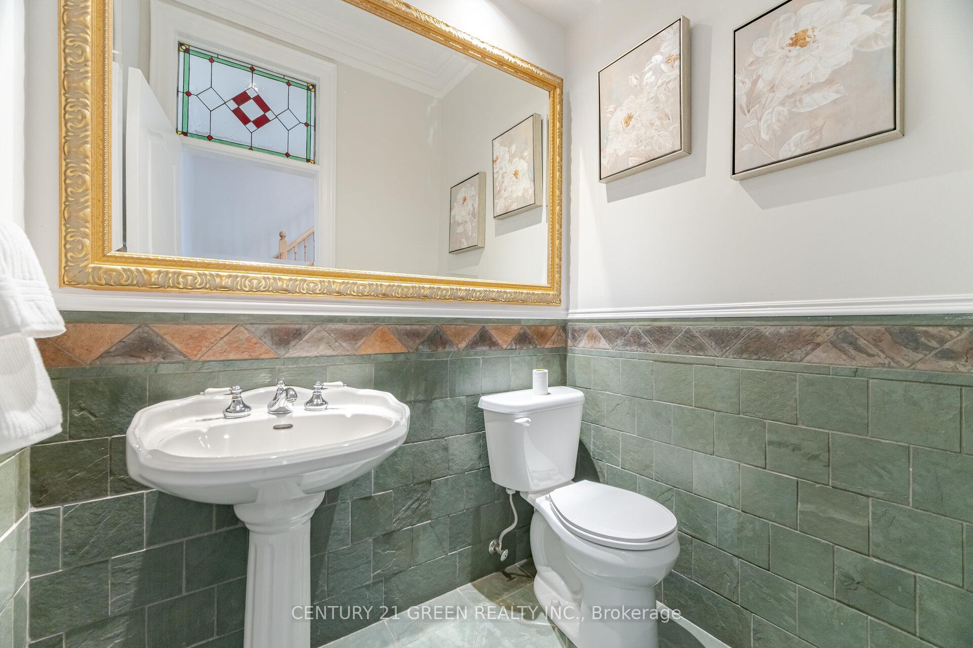 Photo 15 of 135 Glenmount Park Road, Toronto, East End-Danforth — HOMEH