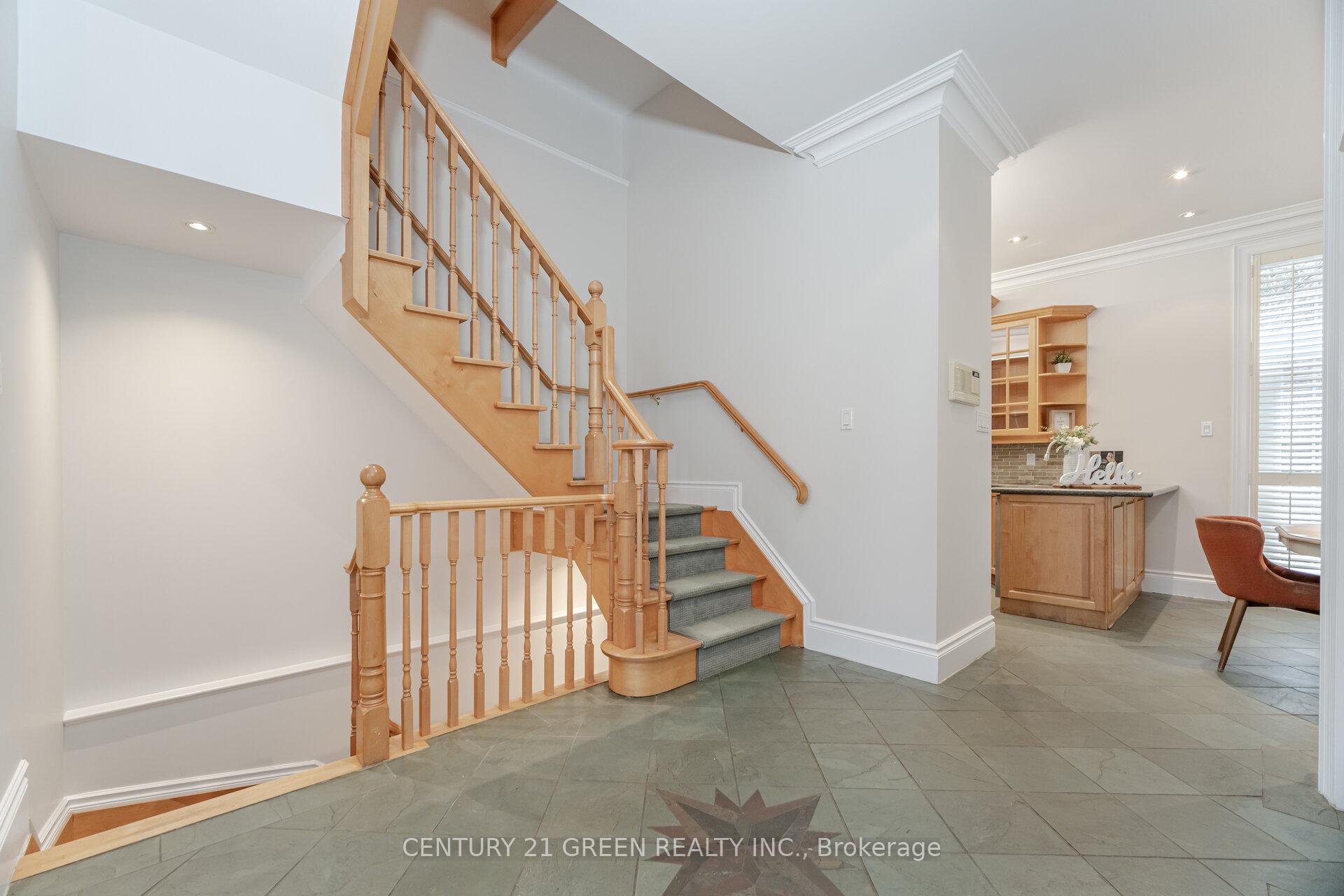 Photo 16 of 135 Glenmount Park Road, Toronto, East End-Danforth — HOMEH