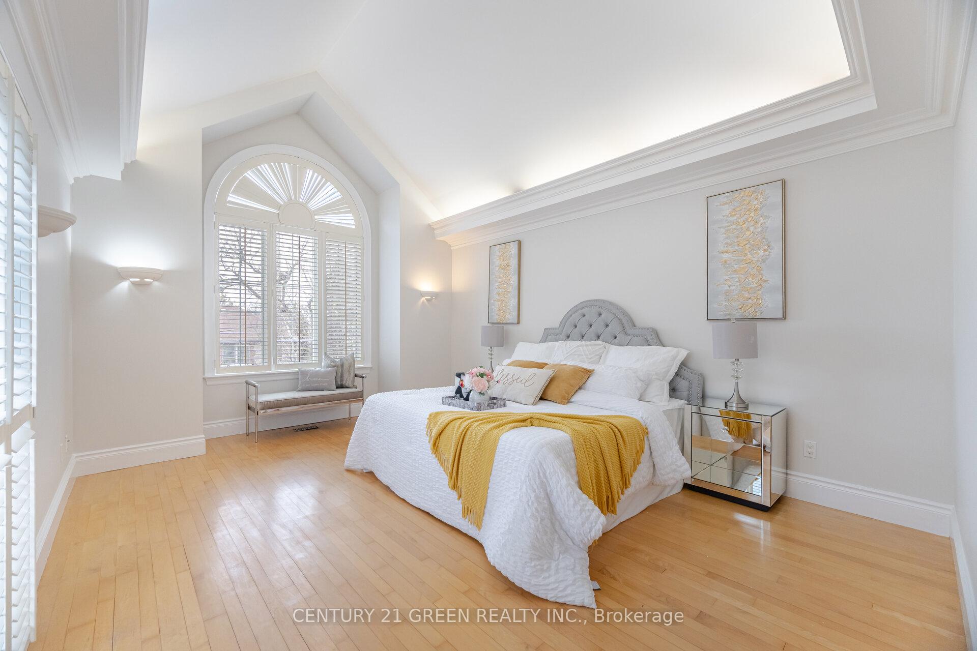Photo 17 of 135 Glenmount Park Road, Toronto, East End-Danforth — HOMEH