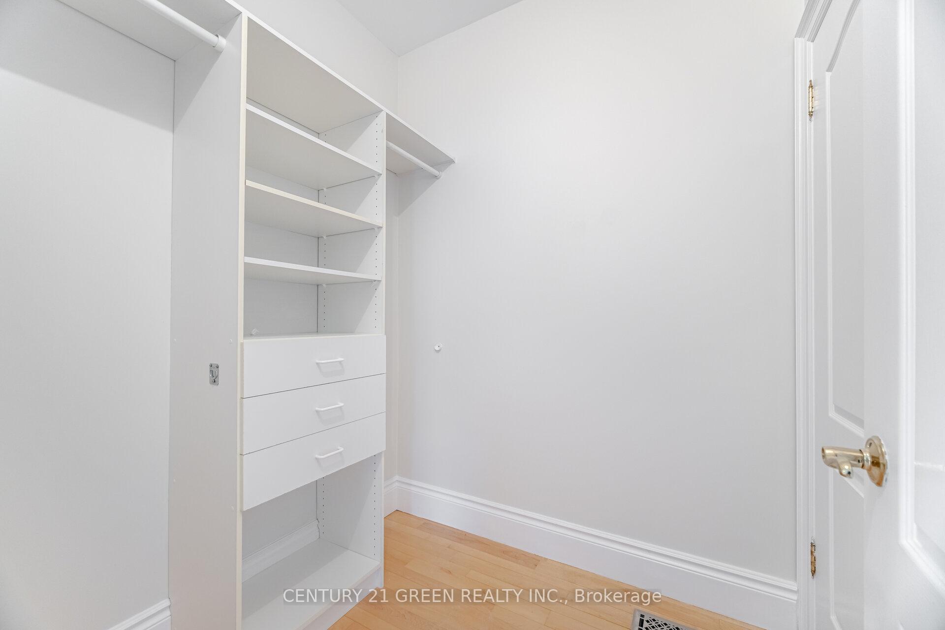 Photo 23 of 135 Glenmount Park Road, Toronto, East End-Danforth — HOMEH