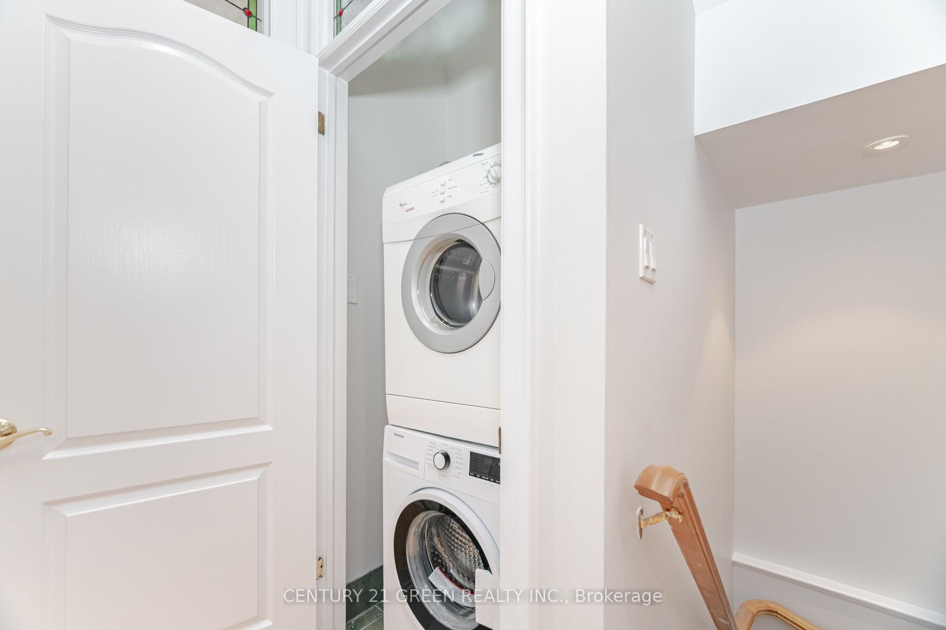 Photo 26 of 135 Glenmount Park Road, Toronto, East End-Danforth — HOMEH