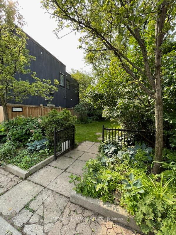 Photo 28 of 48 Allen Avenue, Toronto, South Riverdale — HOMEH