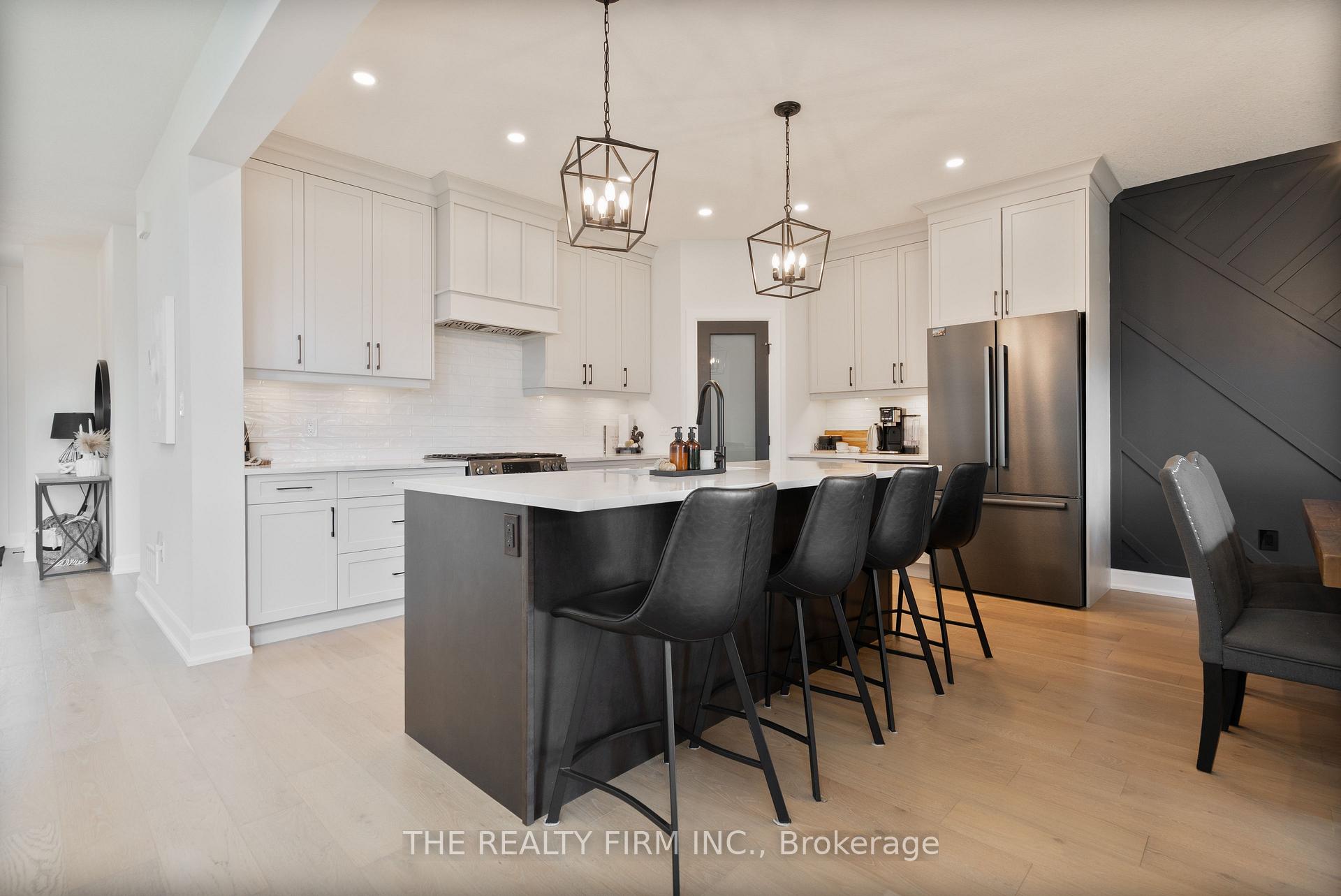 Photo 8 of 27 Briscoe Crescent, Strathroy-Caradoc, NE — HOMEH