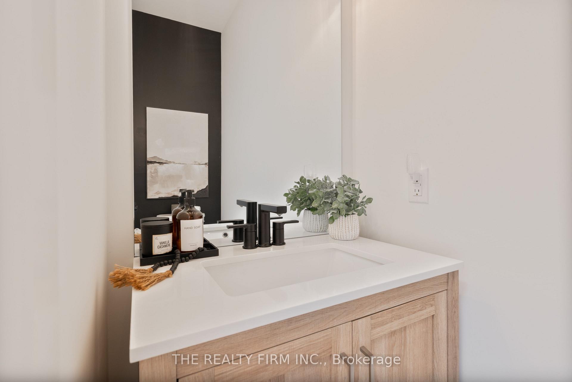 Photo 15 of 27 Briscoe Crescent, Strathroy-Caradoc, NE — HOMEH