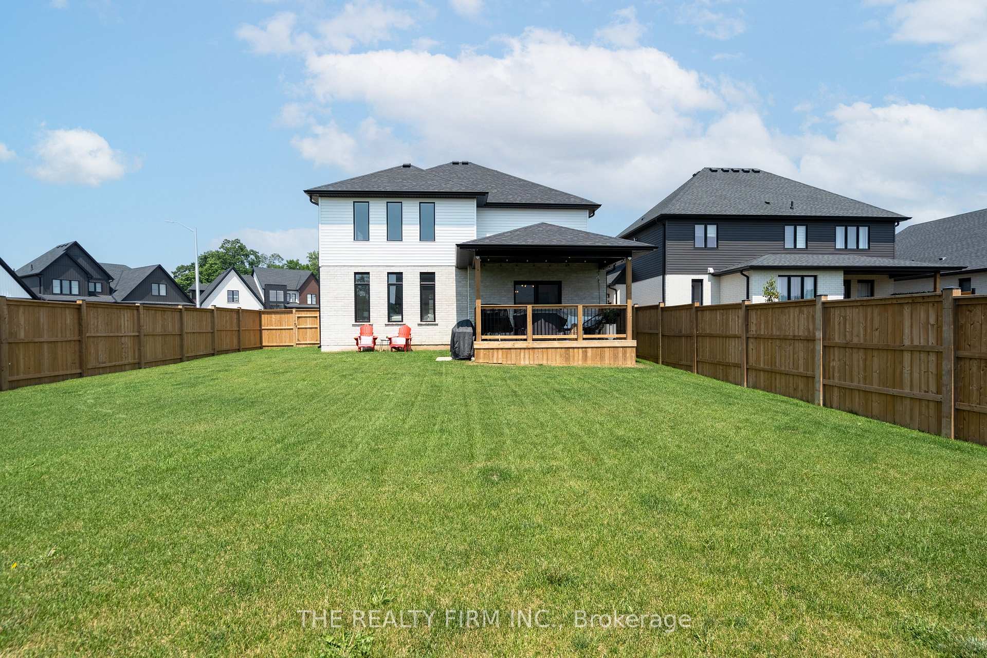 Photo 27 of 27 Briscoe Crescent, Strathroy-Caradoc, NE — HOMEH