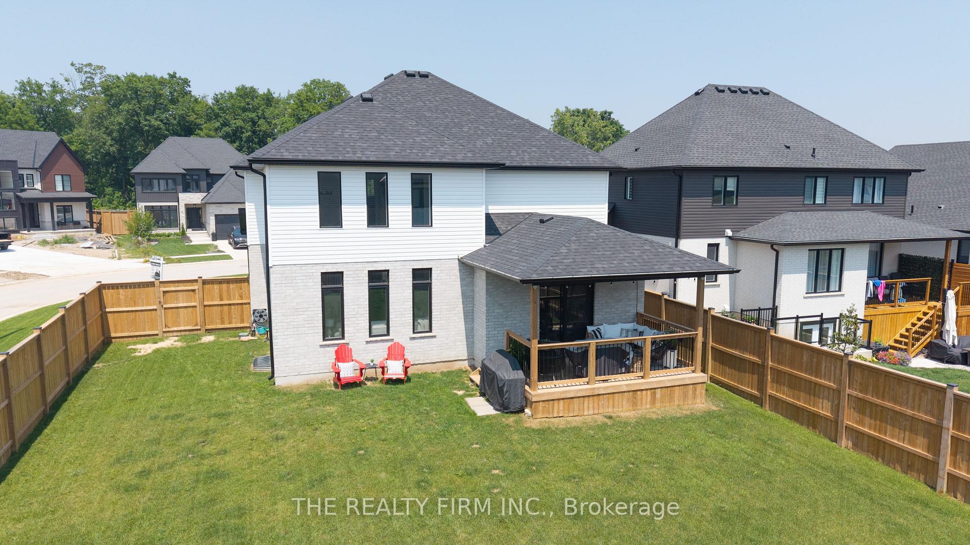 Photo 29 of 27 Briscoe Crescent, Strathroy-Caradoc, NE — HOMEH