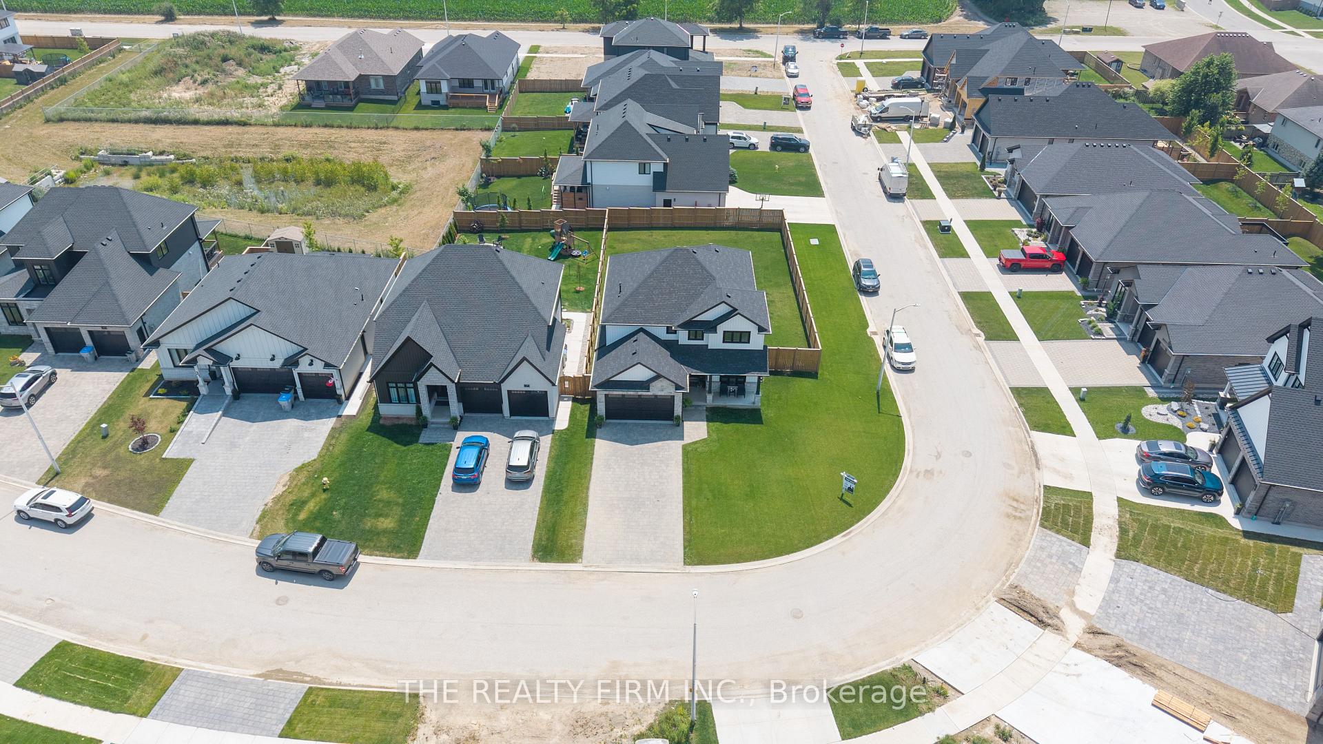 Photo 35 of 27 Briscoe Crescent, Strathroy-Caradoc, NE — HOMEH