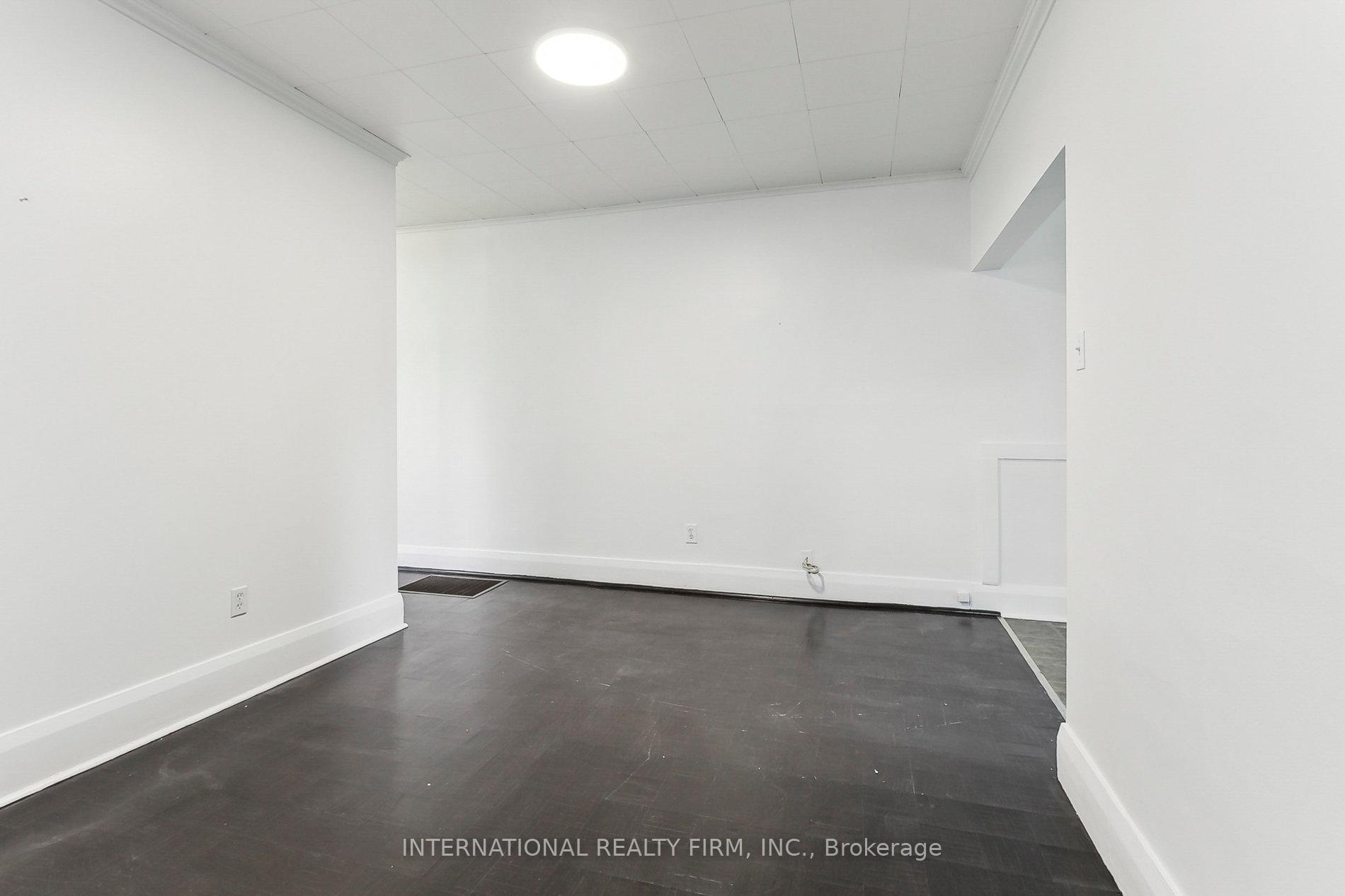 Photo 4 of Unit Upper, 279 Cedarvale Avenue, Toronto, Woodbine-Lumsden — HOMEH