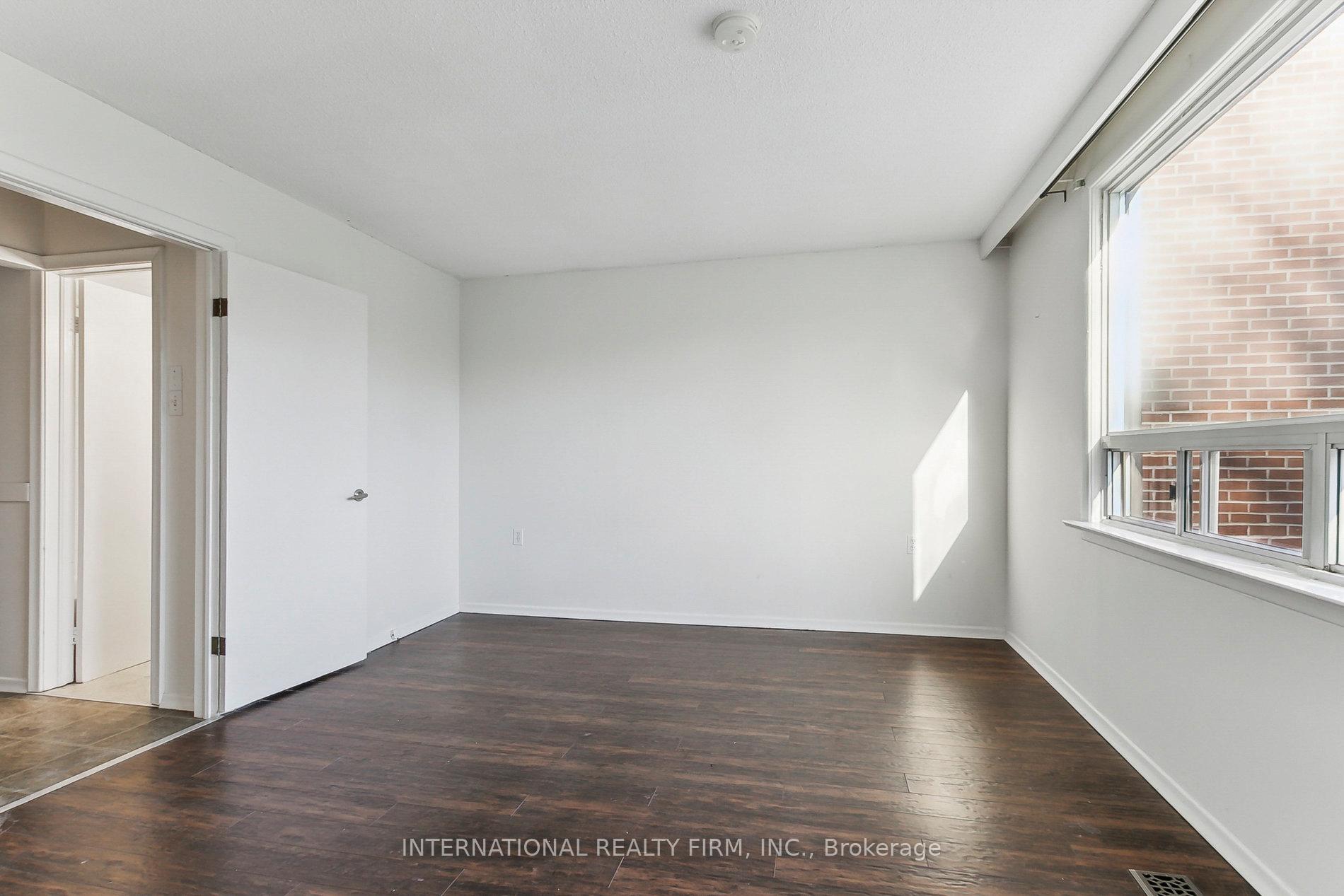 Photo 7 of Unit Upper, 279 Cedarvale Avenue, Toronto, Woodbine-Lumsden — HOMEH
