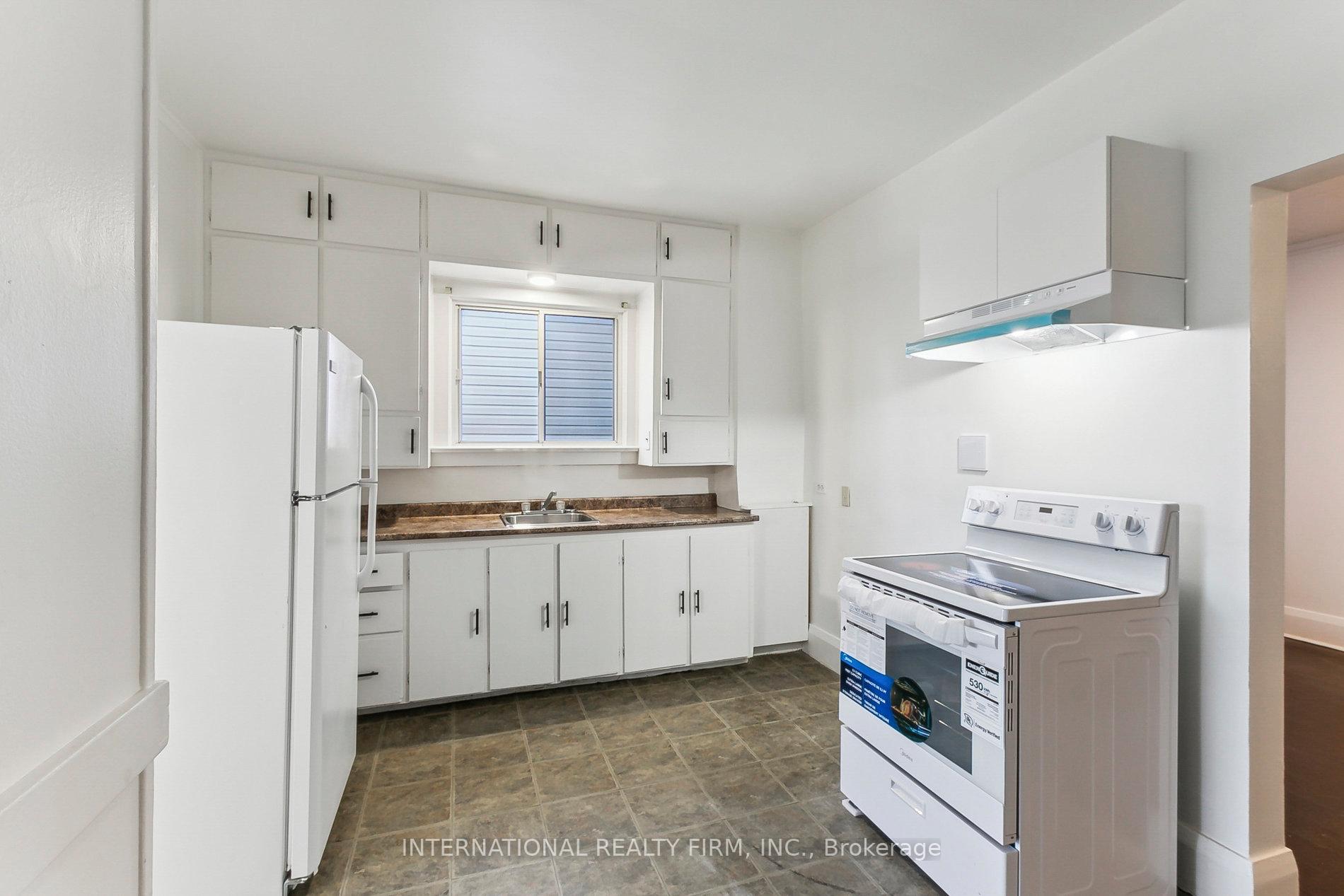 Photo 9 of Unit Upper, 279 Cedarvale Avenue, Toronto, Woodbine-Lumsden — HOMEH