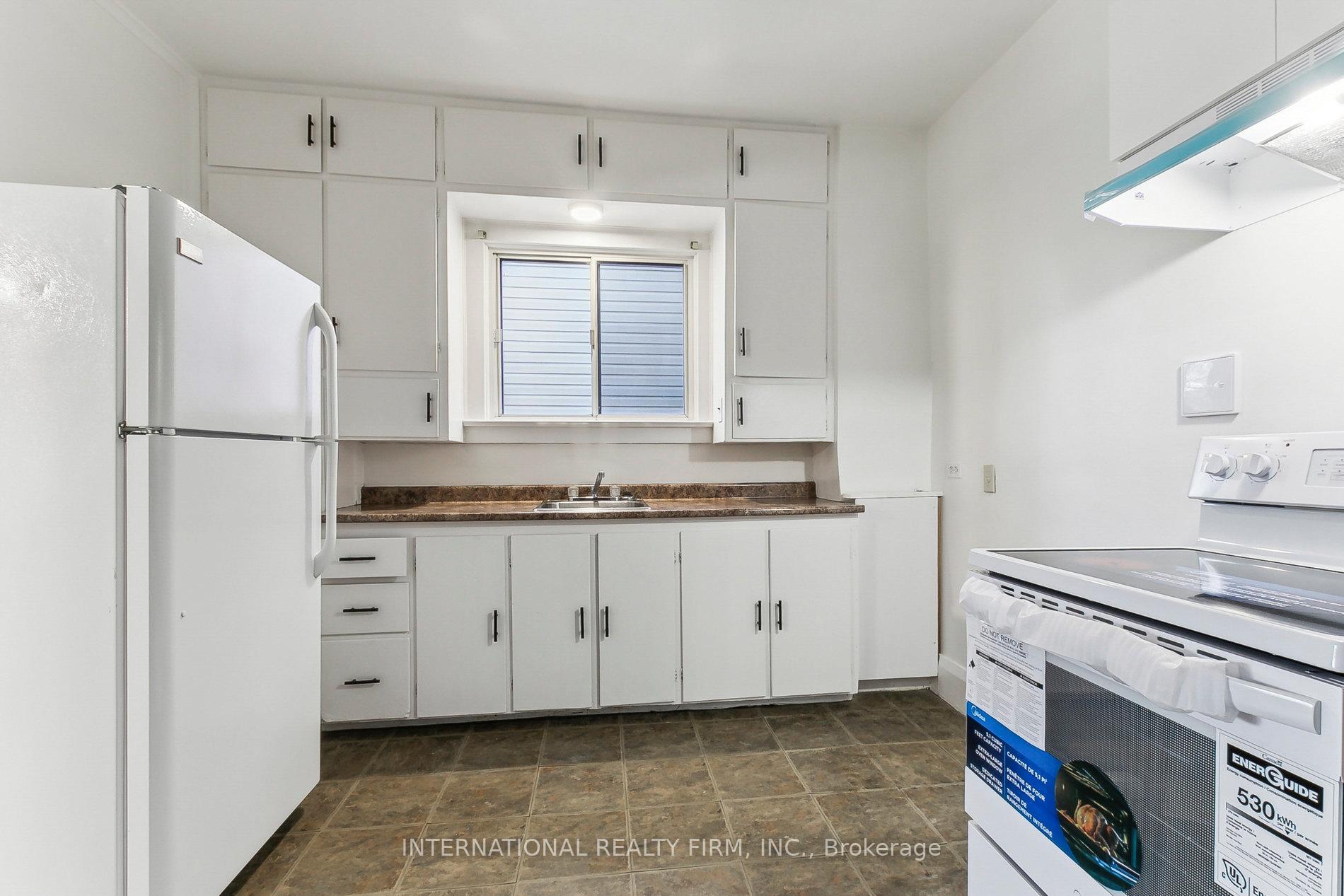 Photo 10 of Unit Upper, 279 Cedarvale Avenue, Toronto, Woodbine-Lumsden — HOMEH