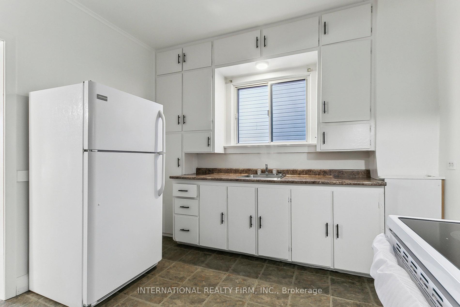 Photo 11 of Unit Upper, 279 Cedarvale Avenue, Toronto, Woodbine-Lumsden — HOMEH