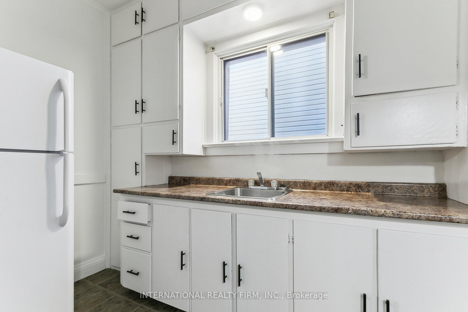 Photo 13 of Unit Upper, 279 Cedarvale Avenue, Toronto, Woodbine-Lumsden — HOMEH