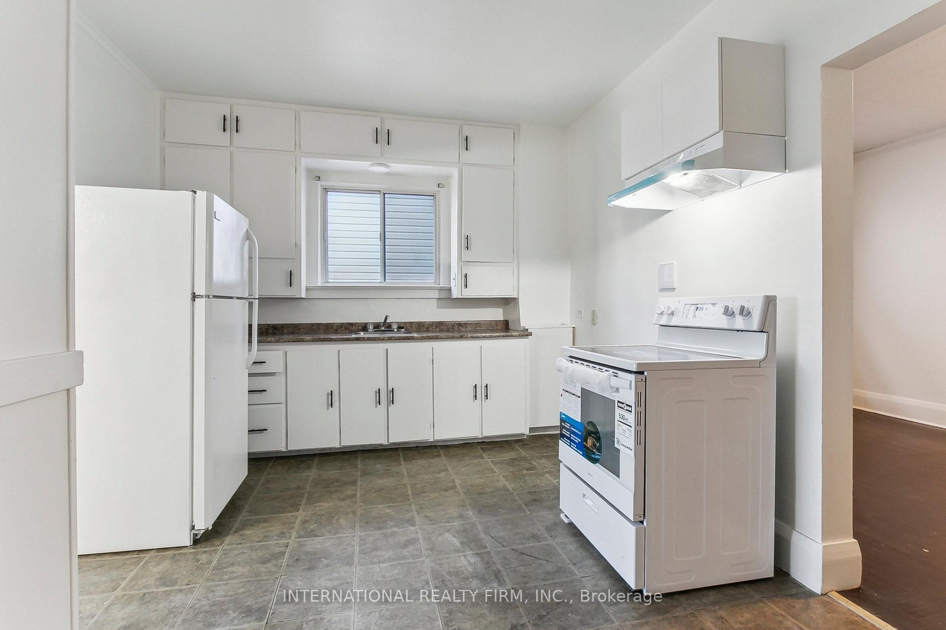 Photo 16 of Unit Upper, 279 Cedarvale Avenue, Toronto, Woodbine-Lumsden — HOMEH