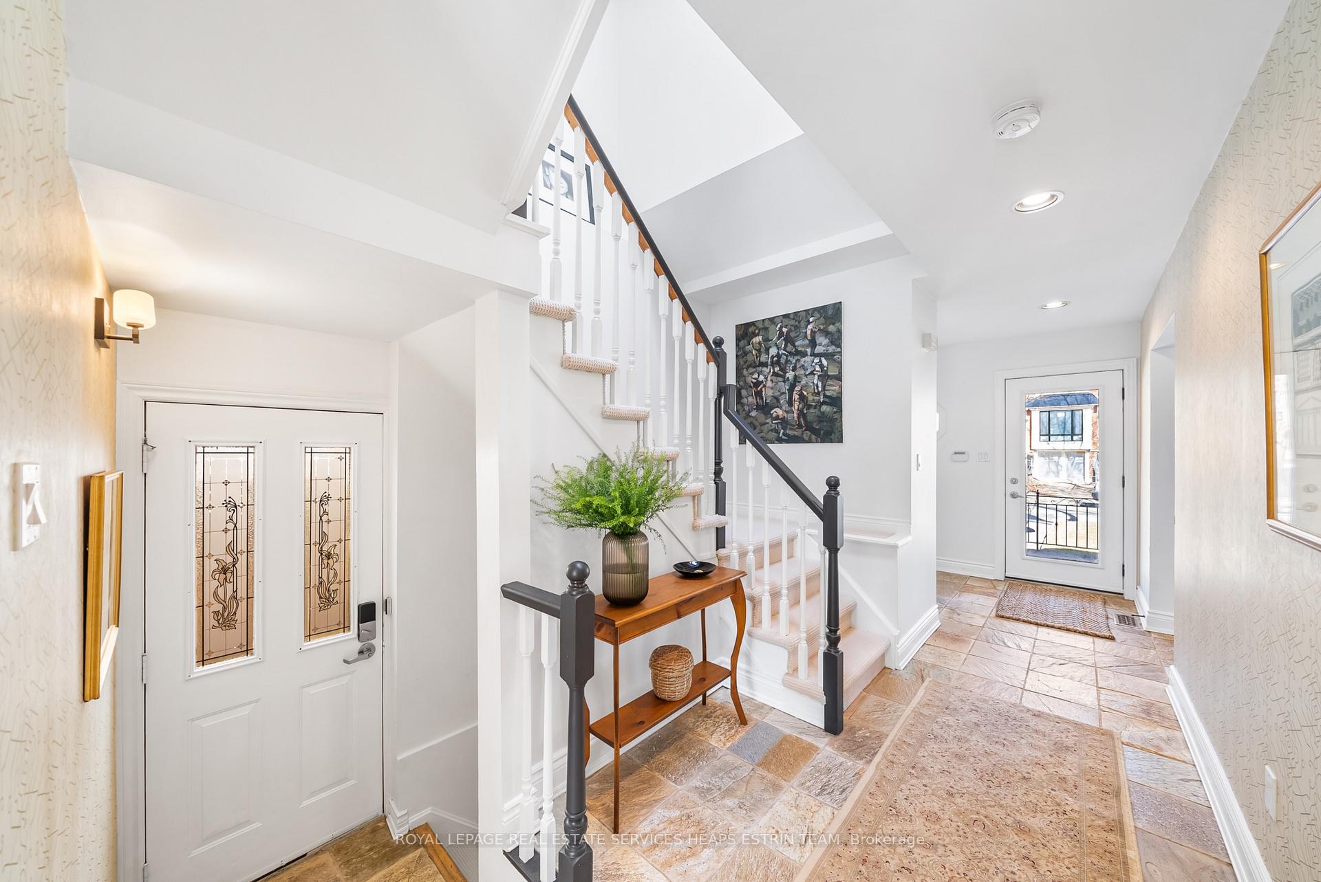 Photo 8 of 169 Parkhurst Boulevard, Toronto, Leaside — HOMEH