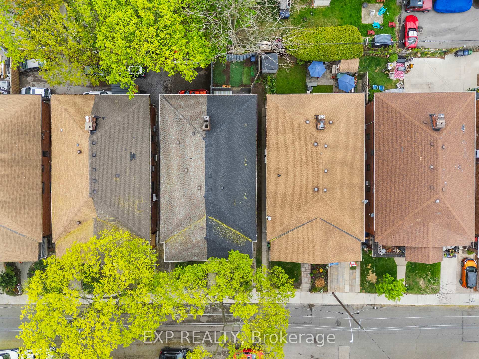Photo 4 of 26 Glen Manor Drive, Toronto, The Beaches — HOMEH