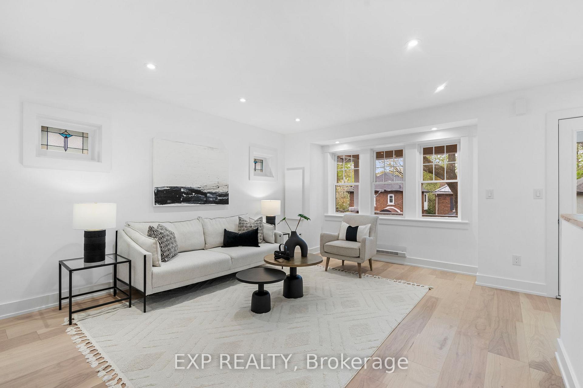 Photo 9 of 26 Glen Manor Drive, Toronto, The Beaches — HOMEH