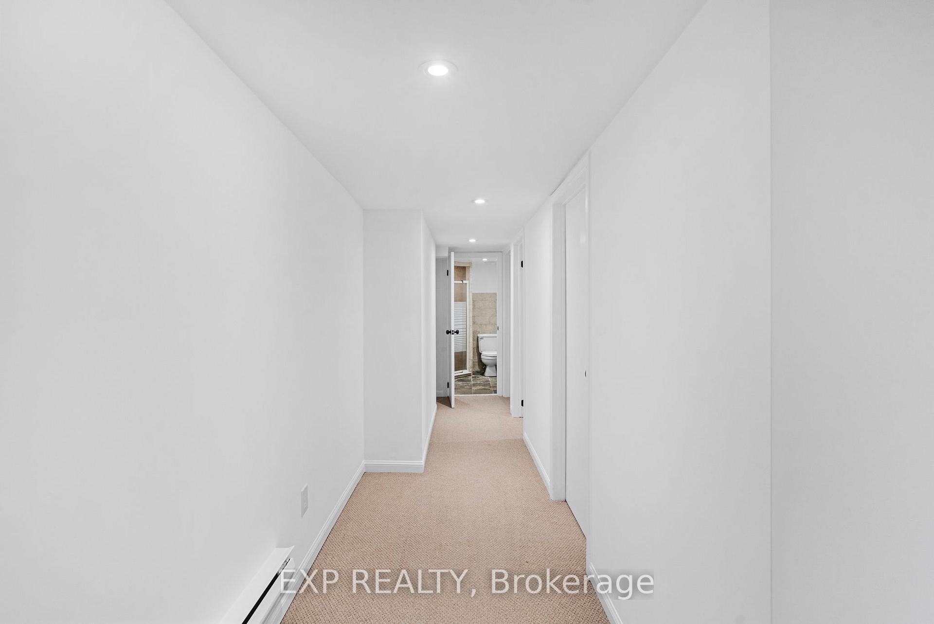Photo 14 of 26 Glen Manor Drive, Toronto, The Beaches — HOMEH