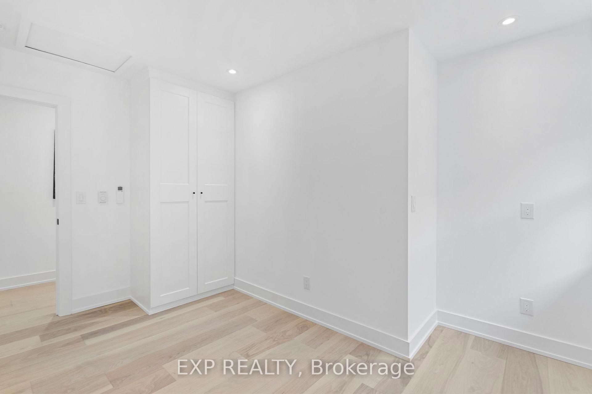 Photo 19 of 26 Glen Manor Drive, Toronto, The Beaches — HOMEH