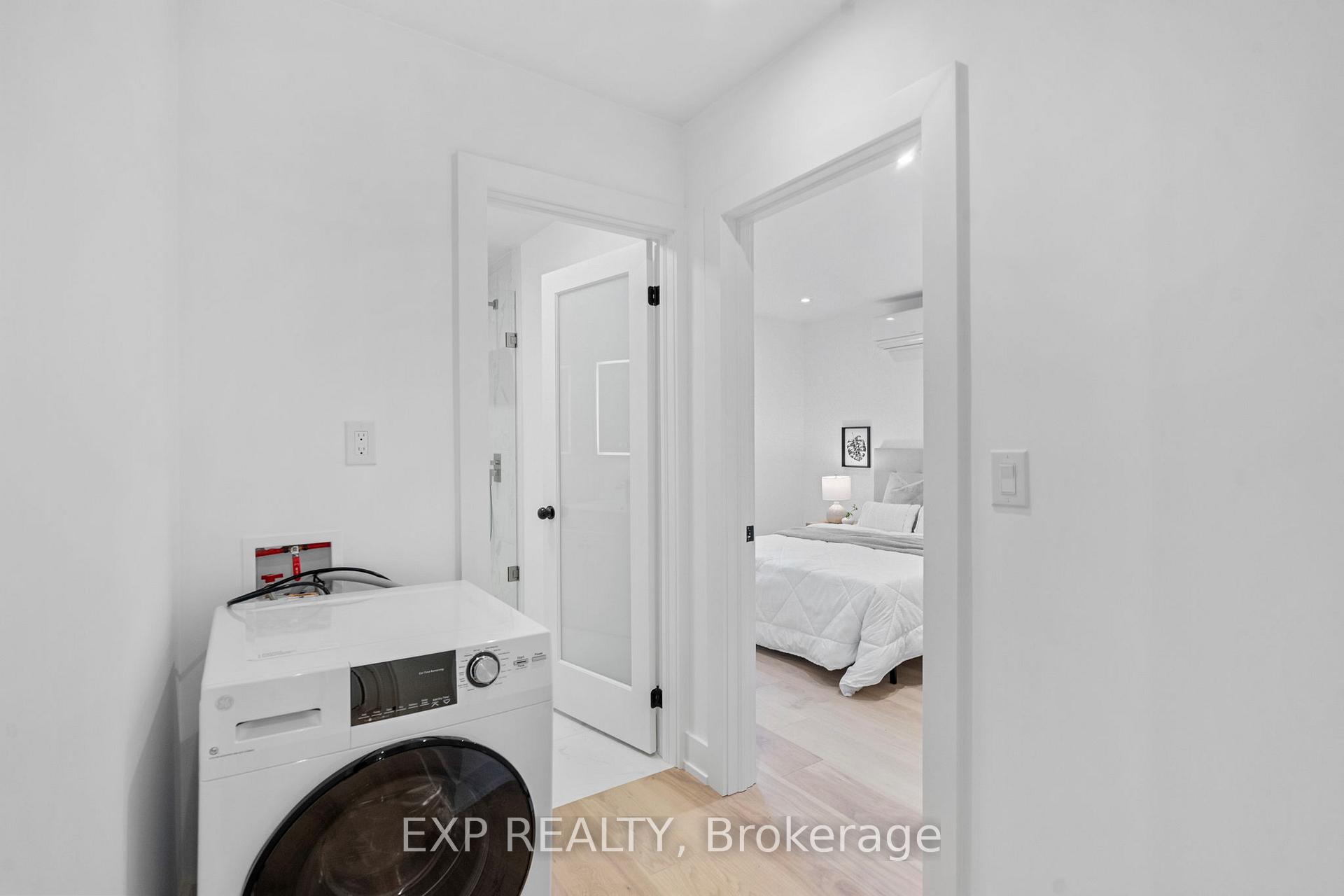 Photo 20 of 26 Glen Manor Drive, Toronto, The Beaches — HOMEH