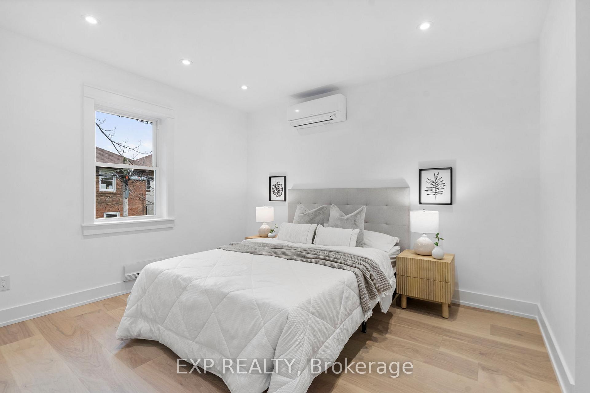 Photo 21 of 26 Glen Manor Drive, Toronto, The Beaches — HOMEH