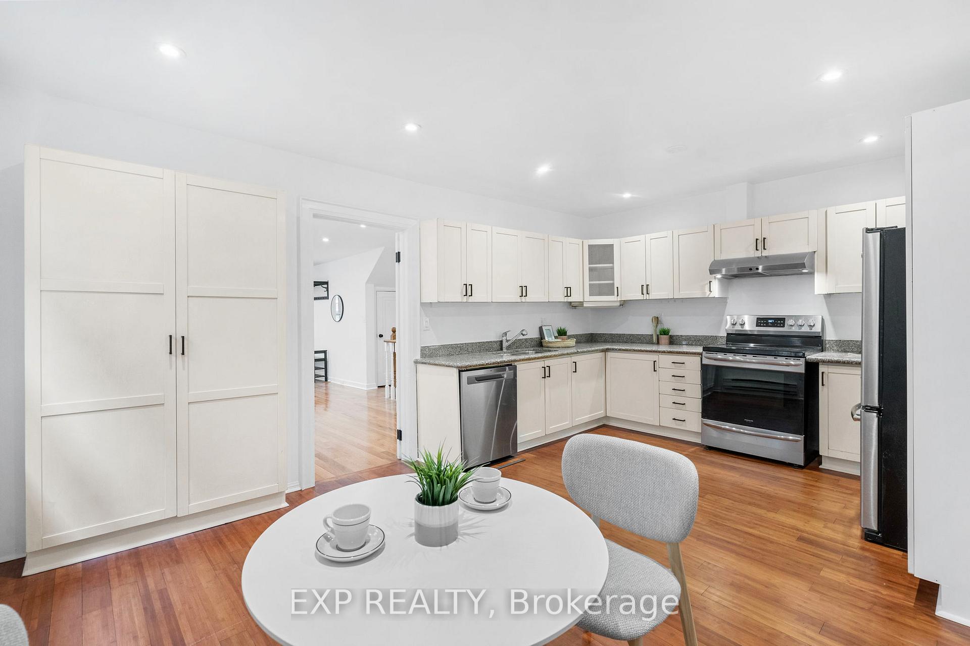 Photo 30 of 26 Glen Manor Drive, Toronto, The Beaches — HOMEH