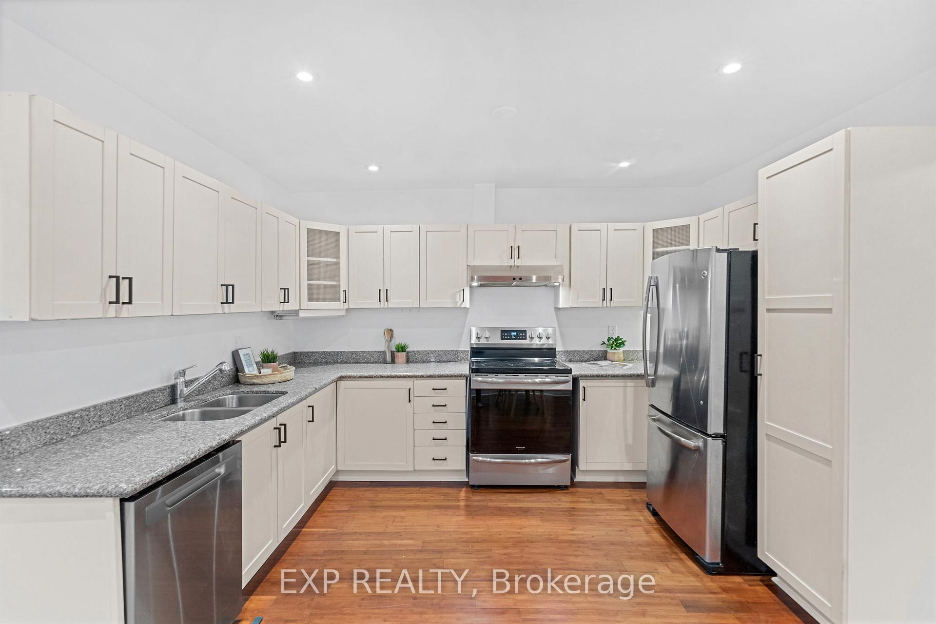 Photo 31 of 26 Glen Manor Drive, Toronto, The Beaches — HOMEH