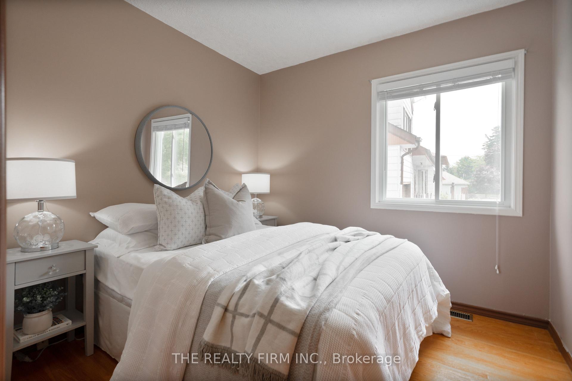 Photo 7 of 22326 Adelaide Road, Strathroy-Caradoc, Mount Brydges — HOMEH