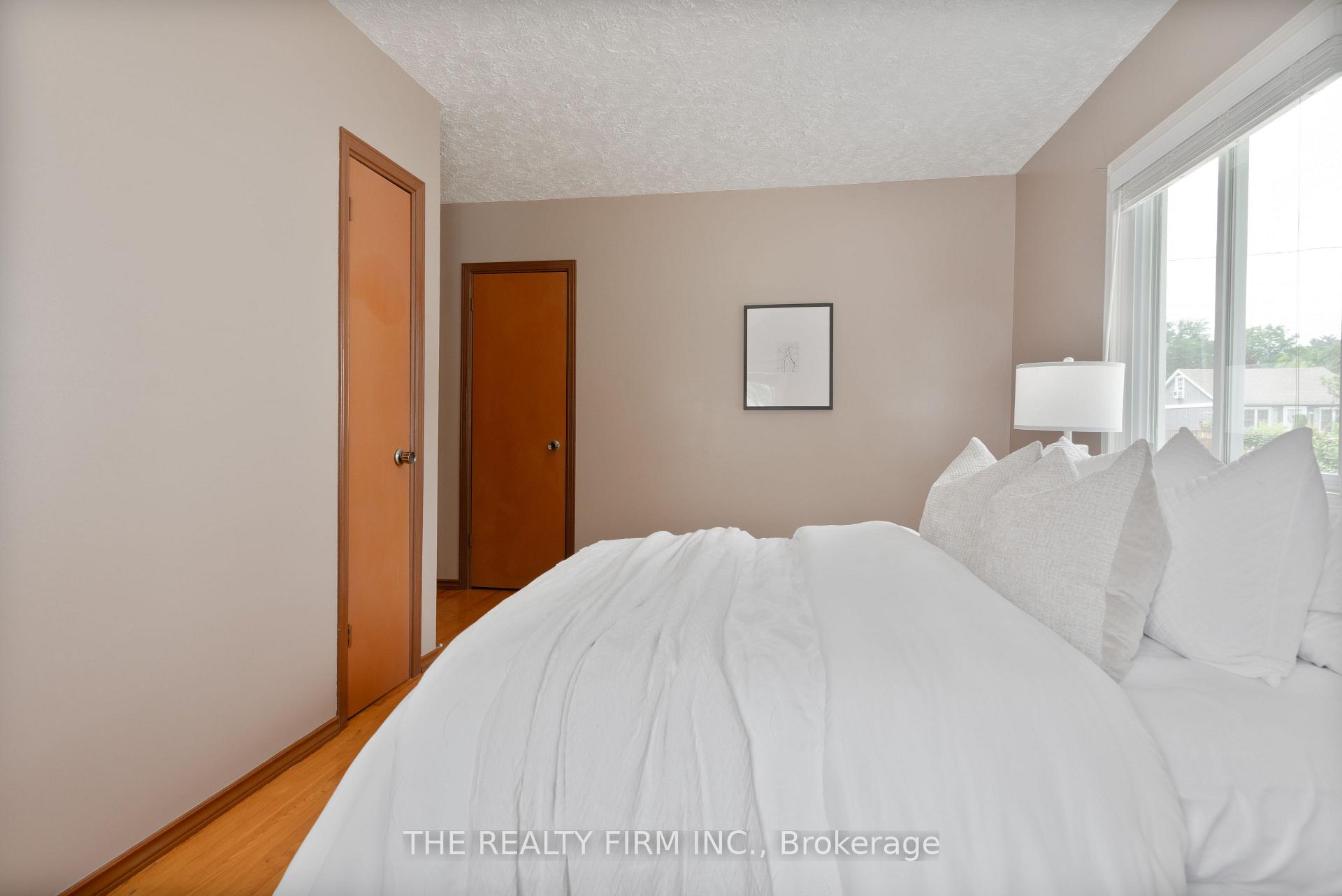 Photo 9 of 22326 Adelaide Road, Strathroy-Caradoc, Mount Brydges — HOMEH