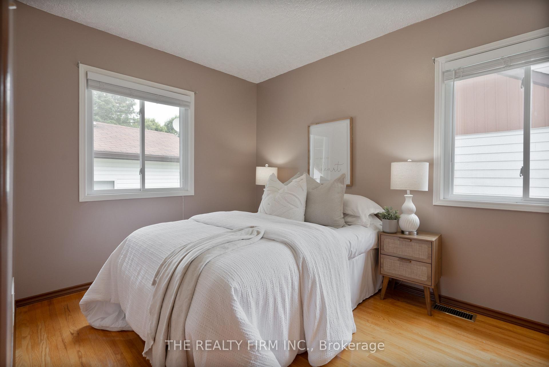 Photo 10 of 22326 Adelaide Road, Strathroy-Caradoc, Mount Brydges — HOMEH