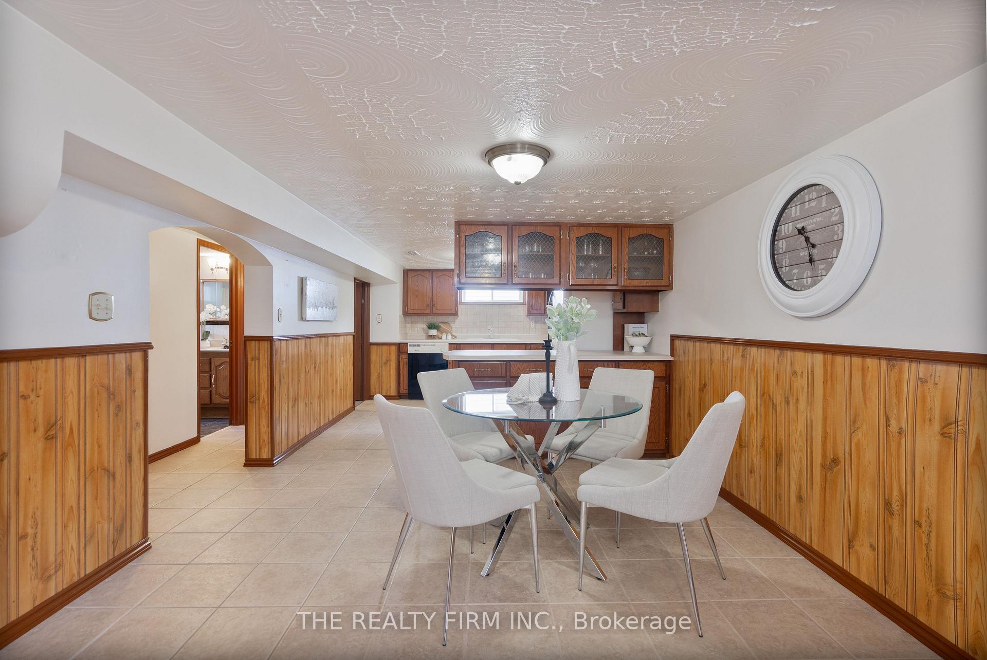 Photo 16 of 22326 Adelaide Road, Strathroy-Caradoc, Mount Brydges — HOMEH