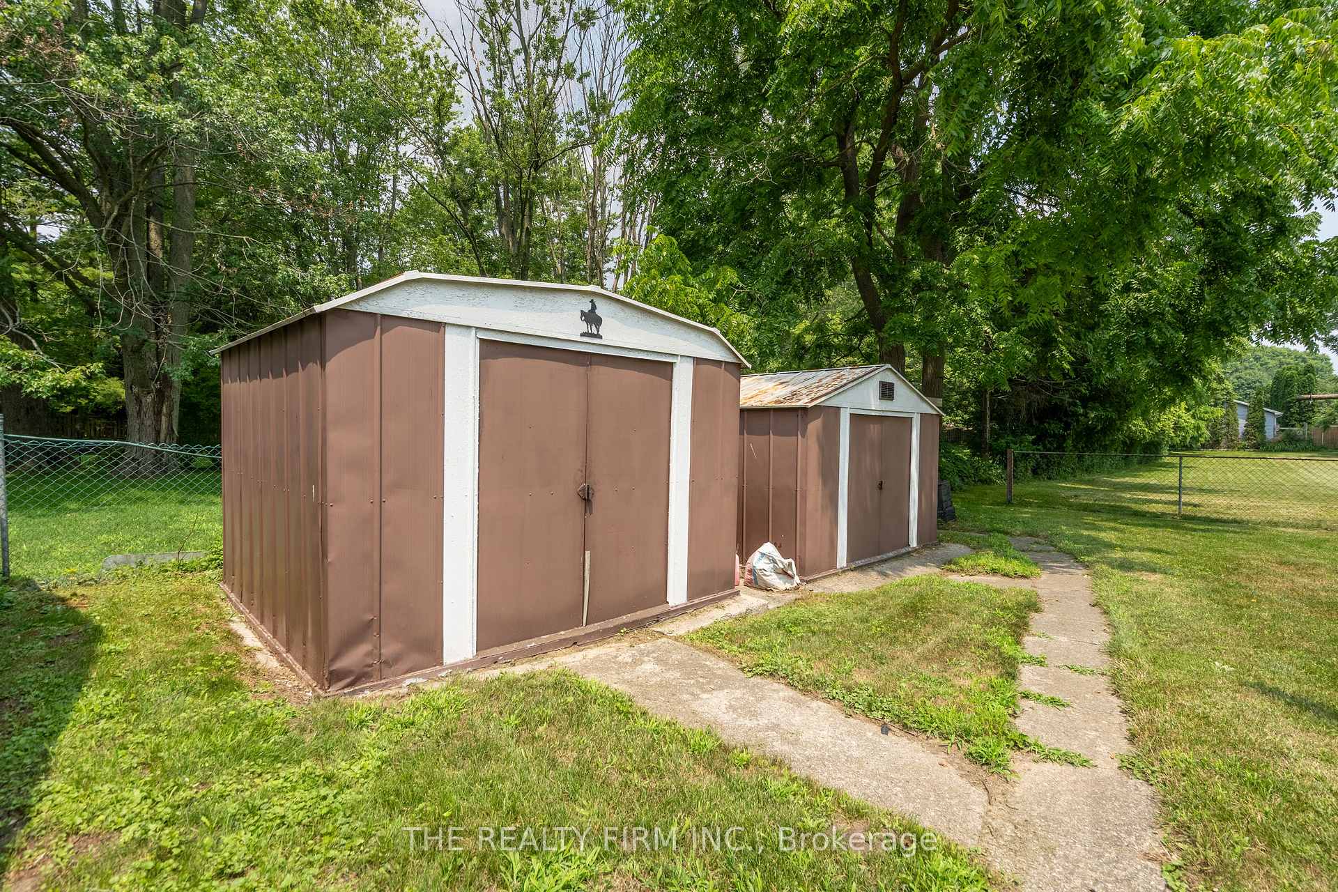 Photo 24 of 22326 Adelaide Road, Strathroy-Caradoc, Mount Brydges — HOMEH
