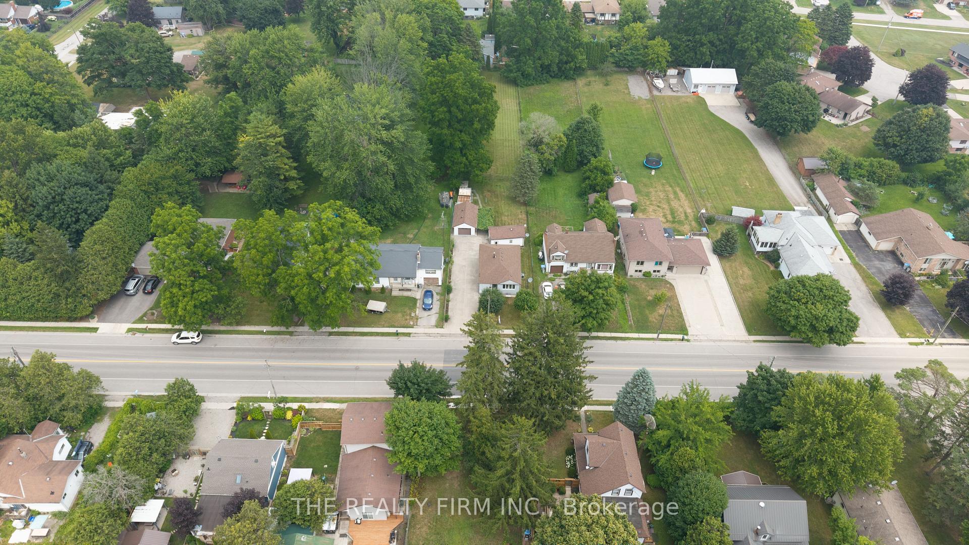 Photo 34 of 22326 Adelaide Road, Strathroy-Caradoc, Mount Brydges — HOMEH