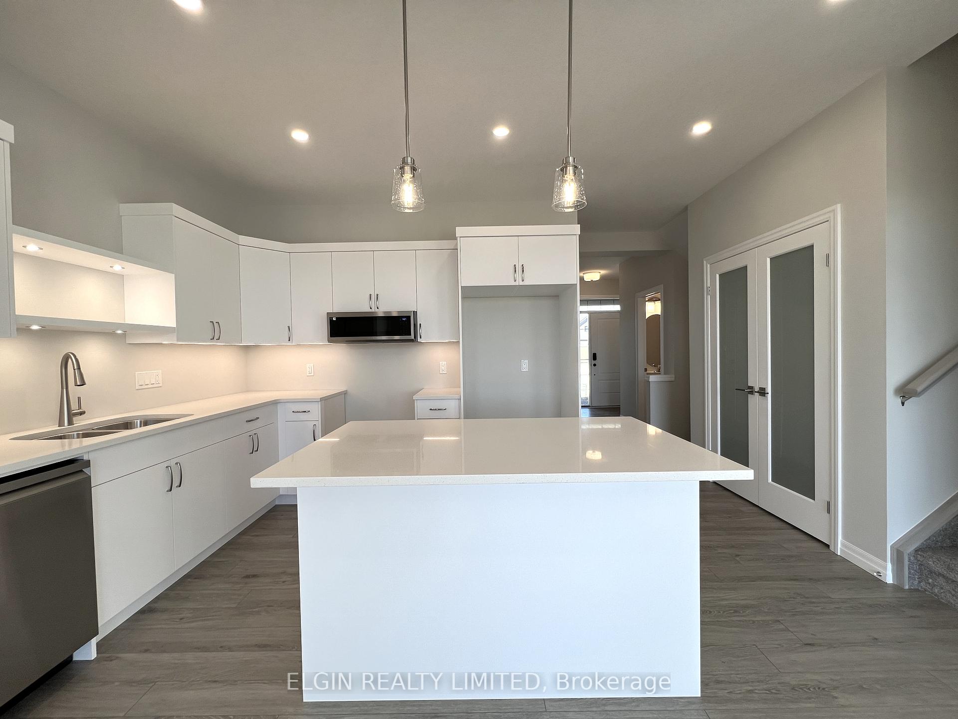 Photo 8 of 71 Braun Avenue, Tillsonburg — HOMEH