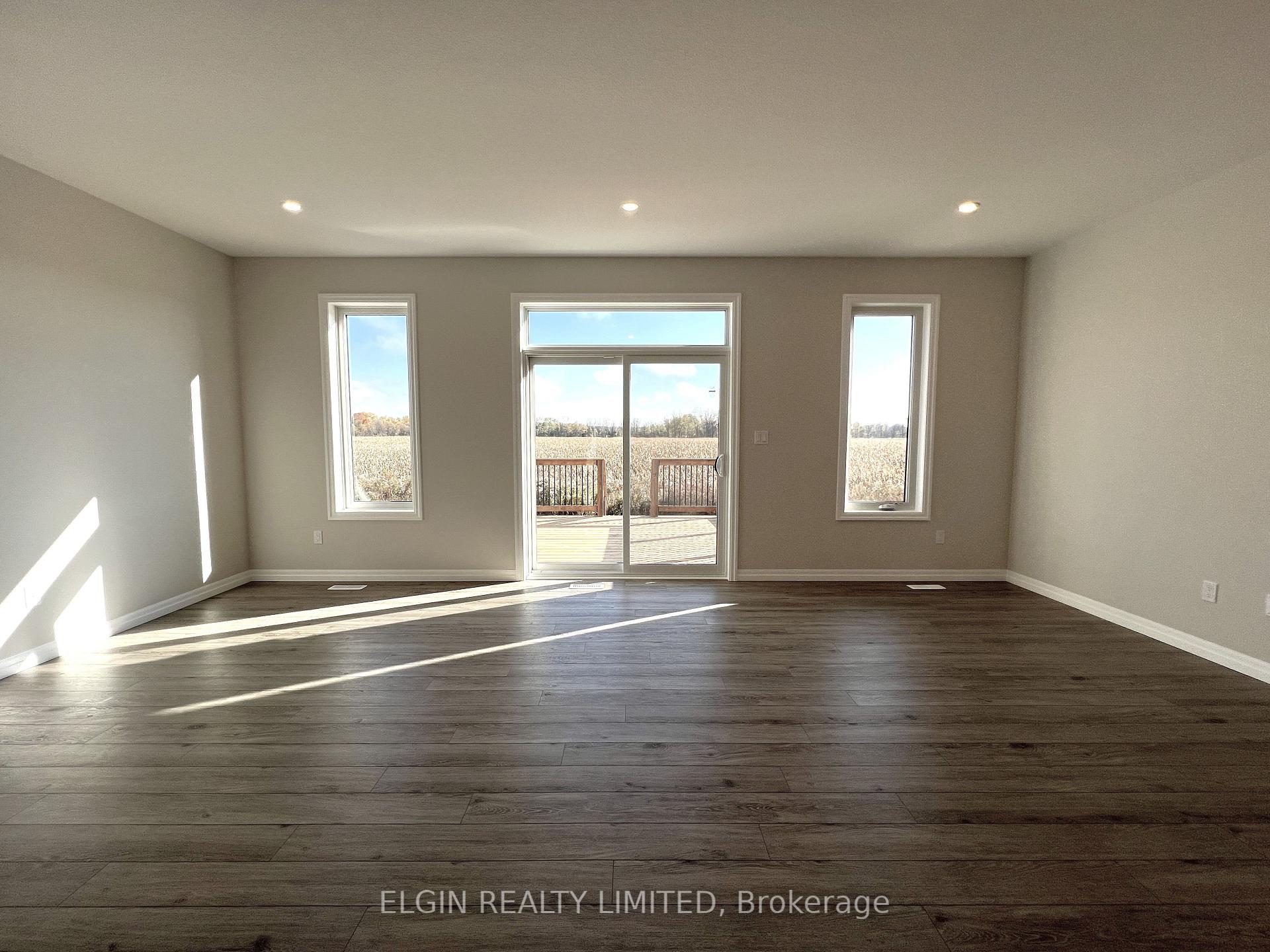 Photo 13 of 71 Braun Avenue, Tillsonburg — HOMEH