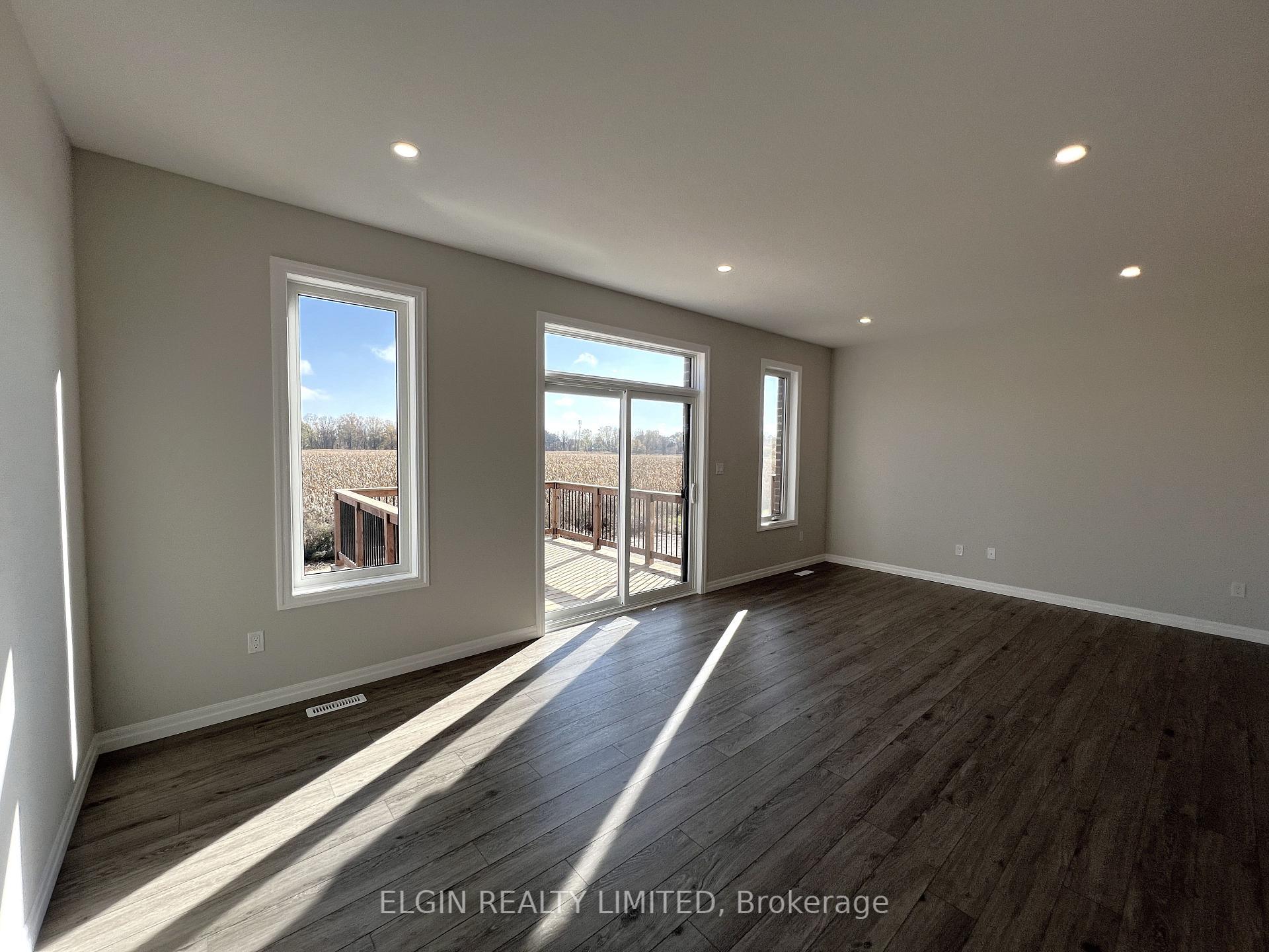 Photo 14 of 71 Braun Avenue, Tillsonburg — HOMEH