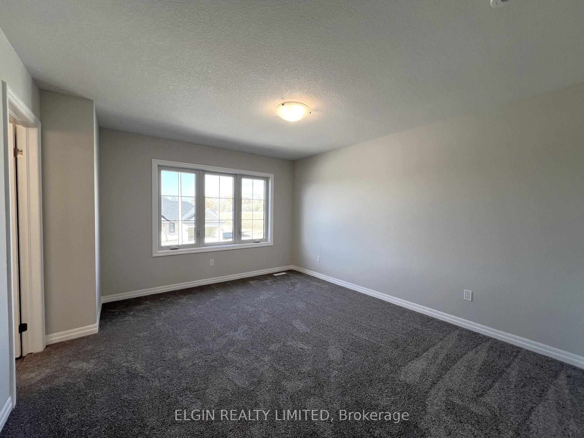 Photo 17 of 71 Braun Avenue, Tillsonburg — HOMEH