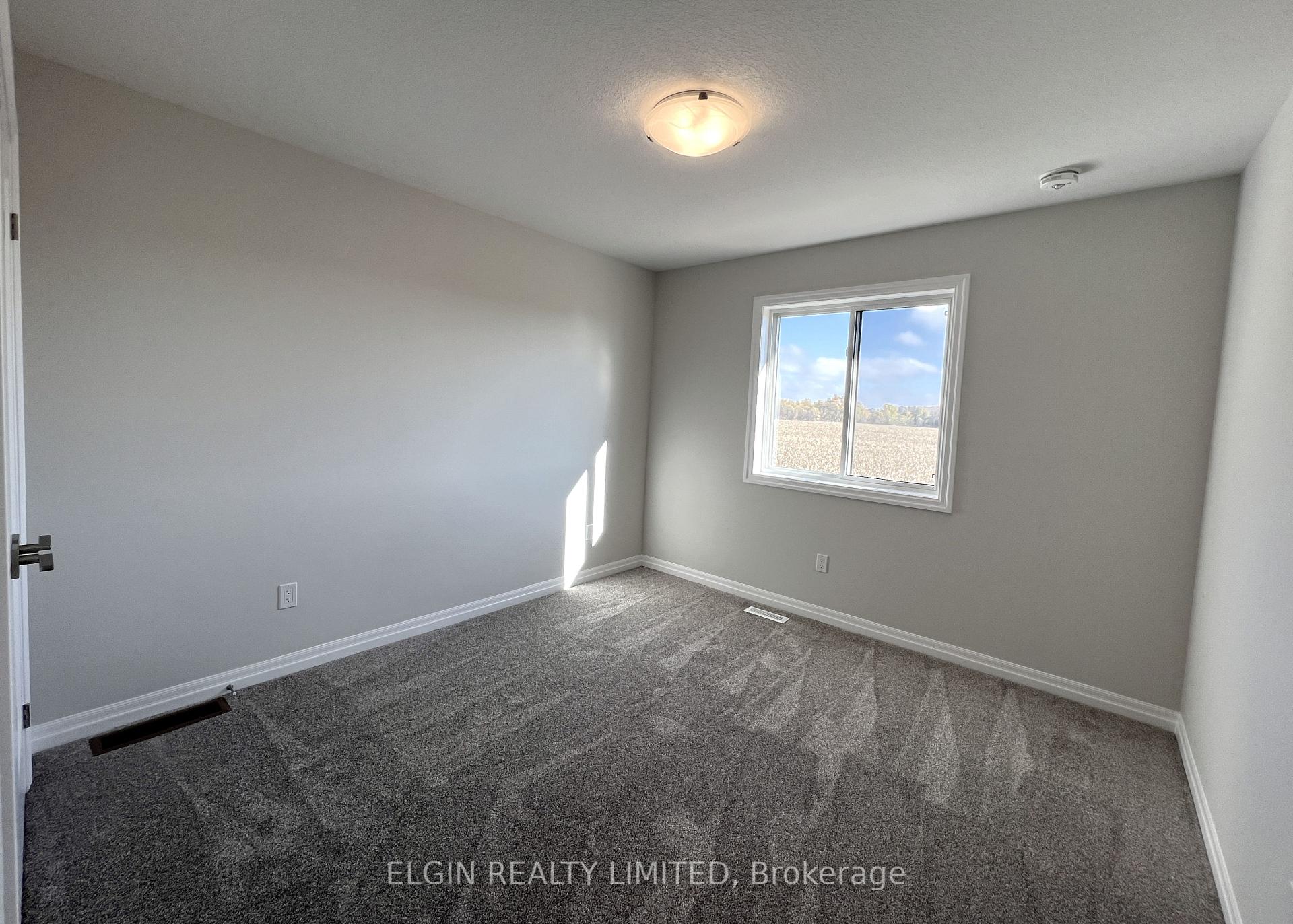 Photo 22 of 71 Braun Avenue, Tillsonburg — HOMEH