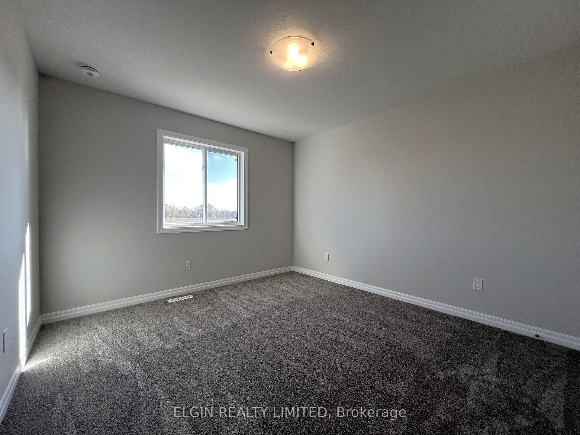 Photo 24 of 71 Braun Avenue, Tillsonburg — HOMEH