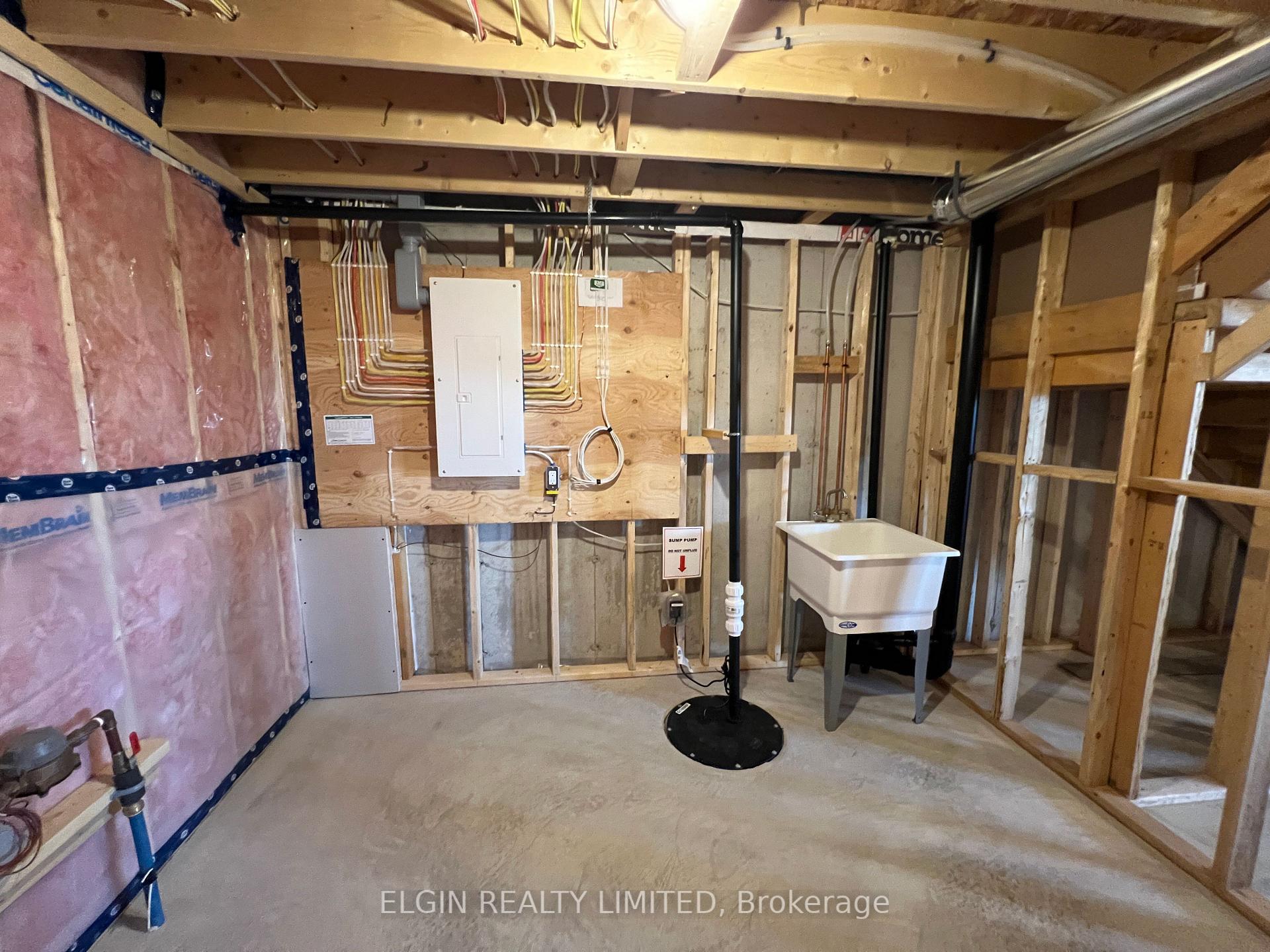 Photo 29 of 71 Braun Avenue, Tillsonburg — HOMEH
