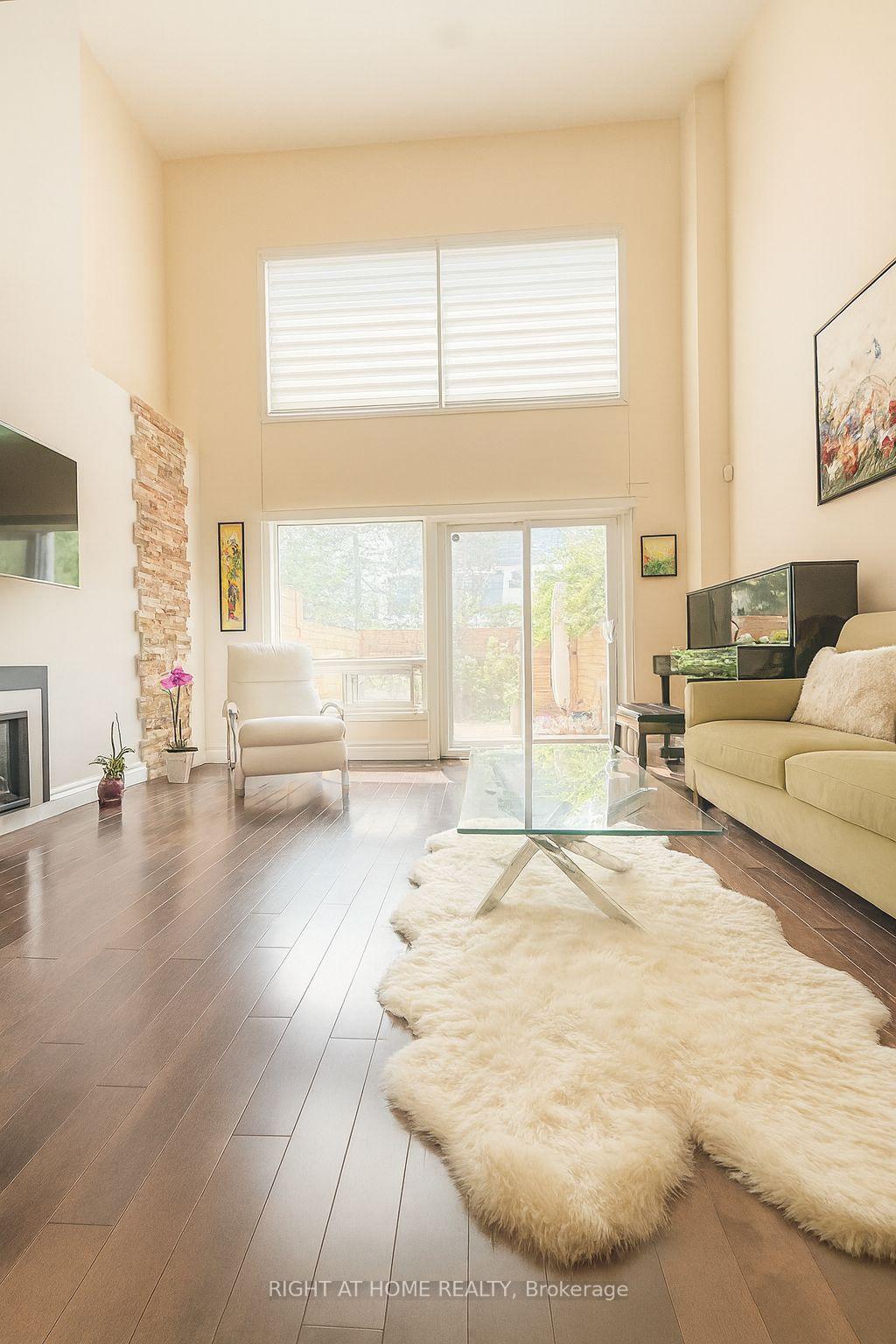 Photo 3 of 25 Keewatin Avenue, Toronto, Mount Pleasant West — HOMEH