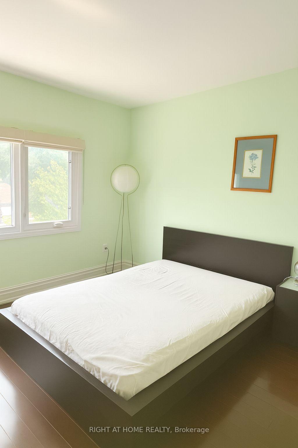 Photo 12 of 25 Keewatin Avenue, Toronto, Mount Pleasant West — HOMEH
