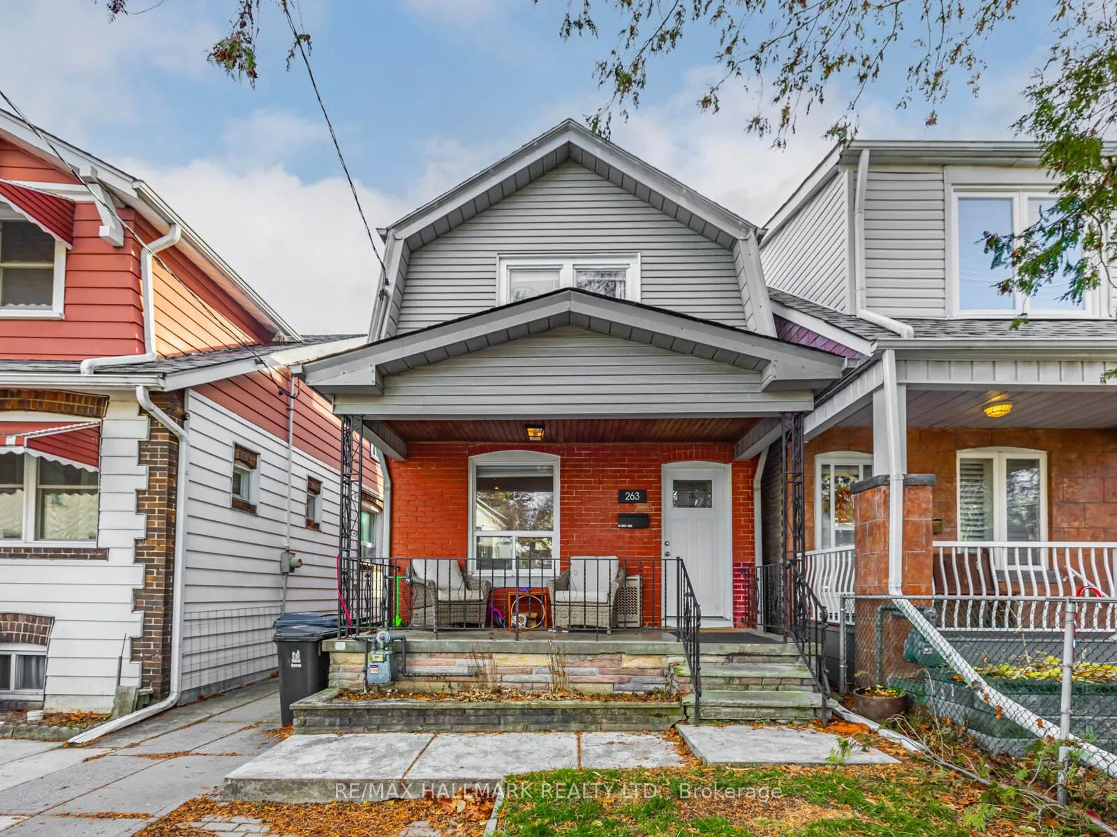Photo 1 of 263 Springdale Boulevard, Toronto, Danforth Village-East York — HOMEH