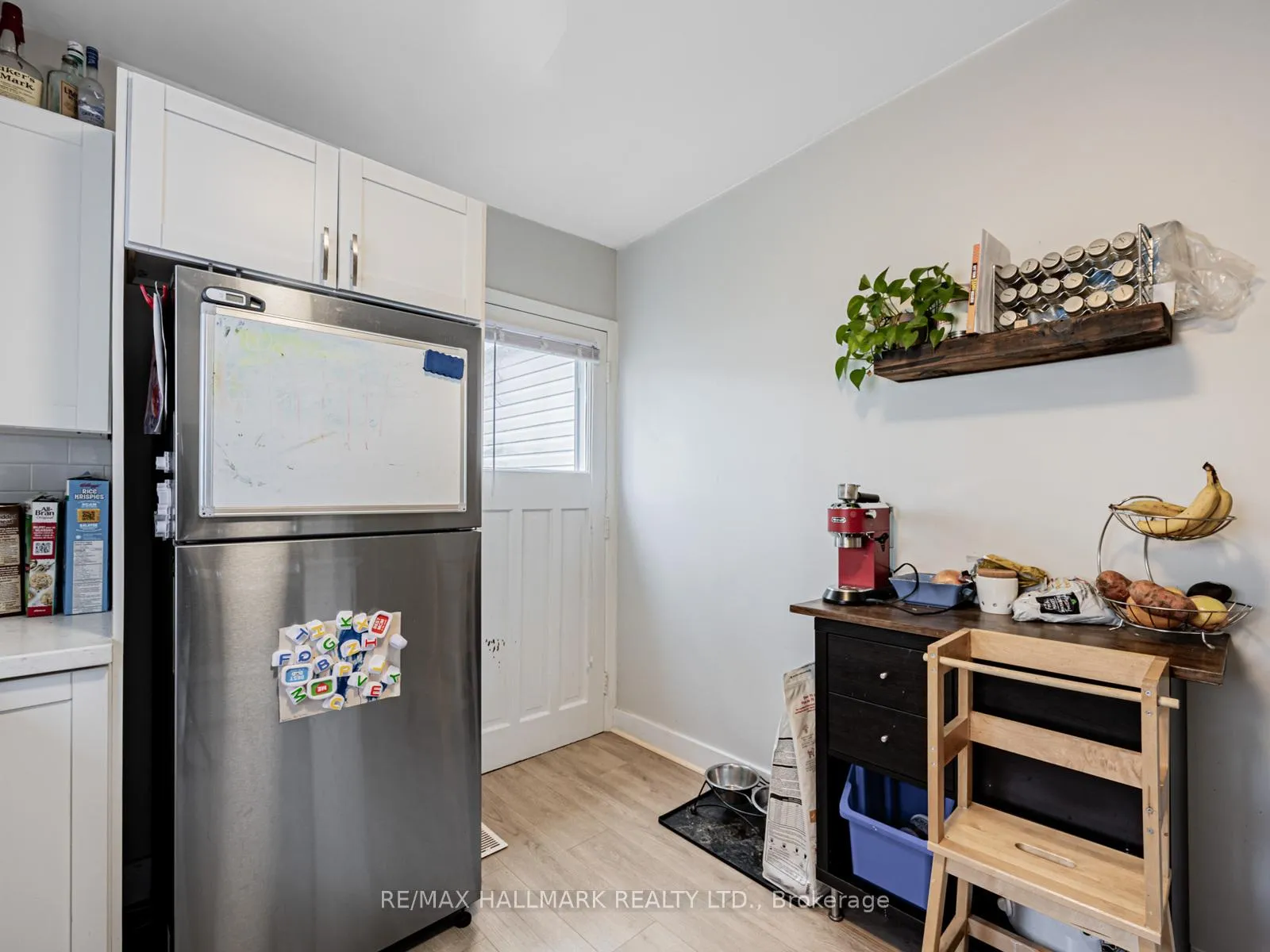 Photo 7 of 263 Springdale Boulevard, Toronto, Danforth Village-East York — HOMEH