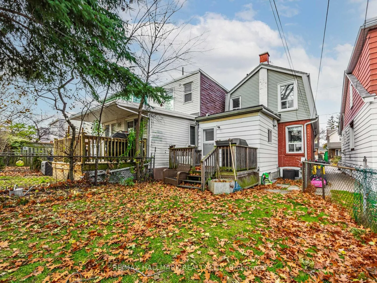 Photo 19 of 263 Springdale Boulevard, Toronto, Danforth Village-East York — HOMEH