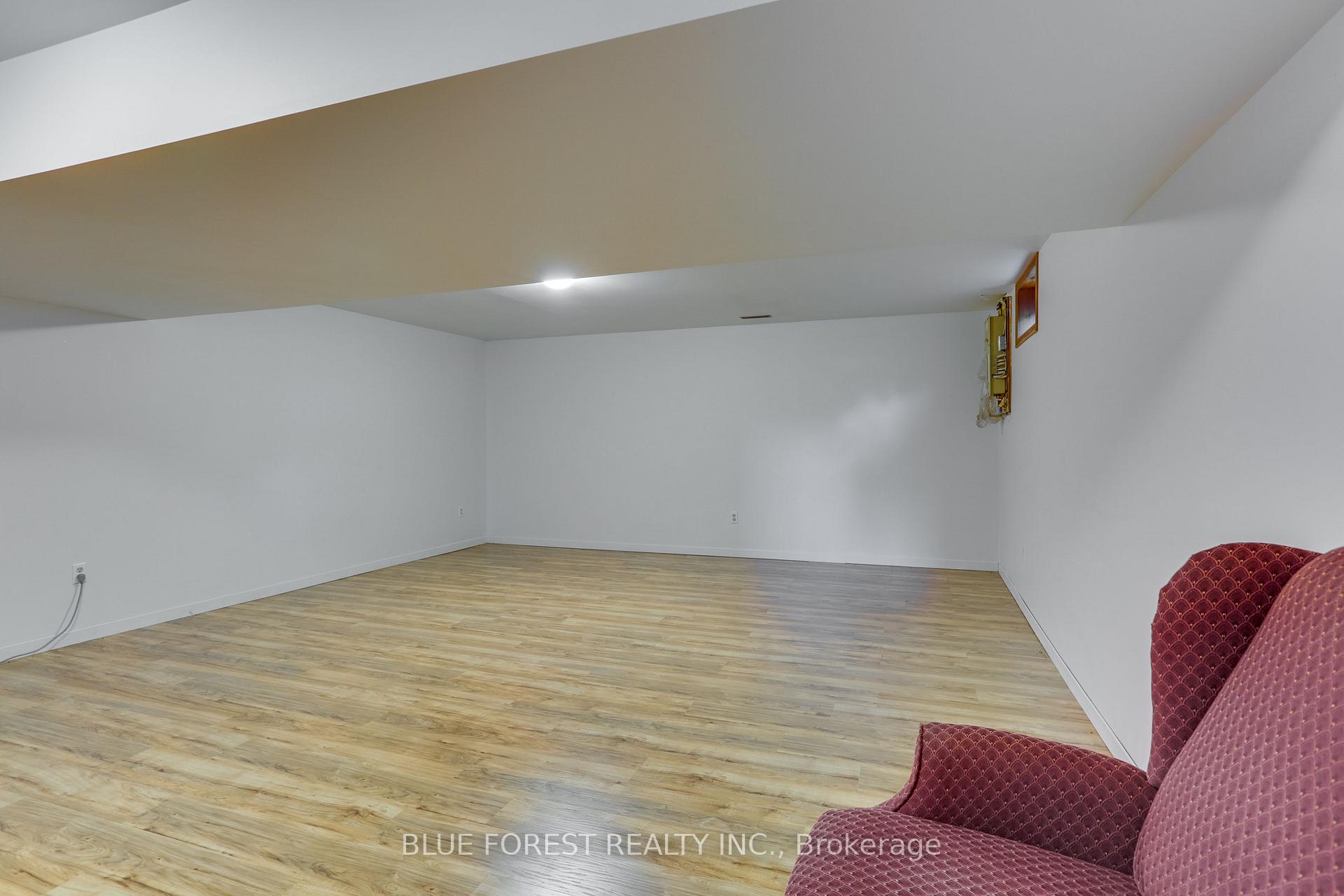 Photo 30 of 186 Scarlett Circle, Thames Centre, Dorchester — HOMEH