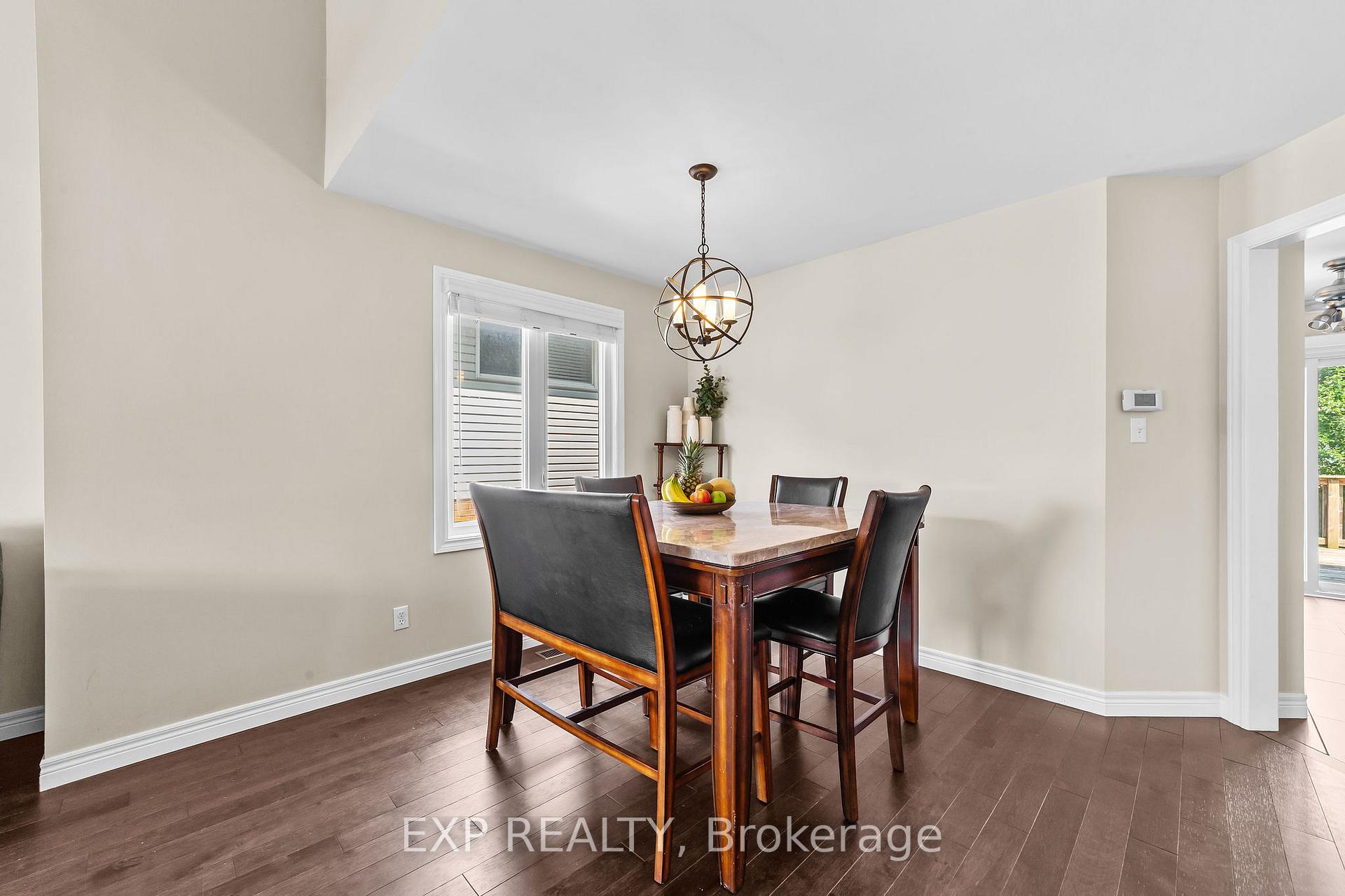 Photo 9 of 489 Riverview Drive, Strathroy-Caradoc, NE — HOMEH