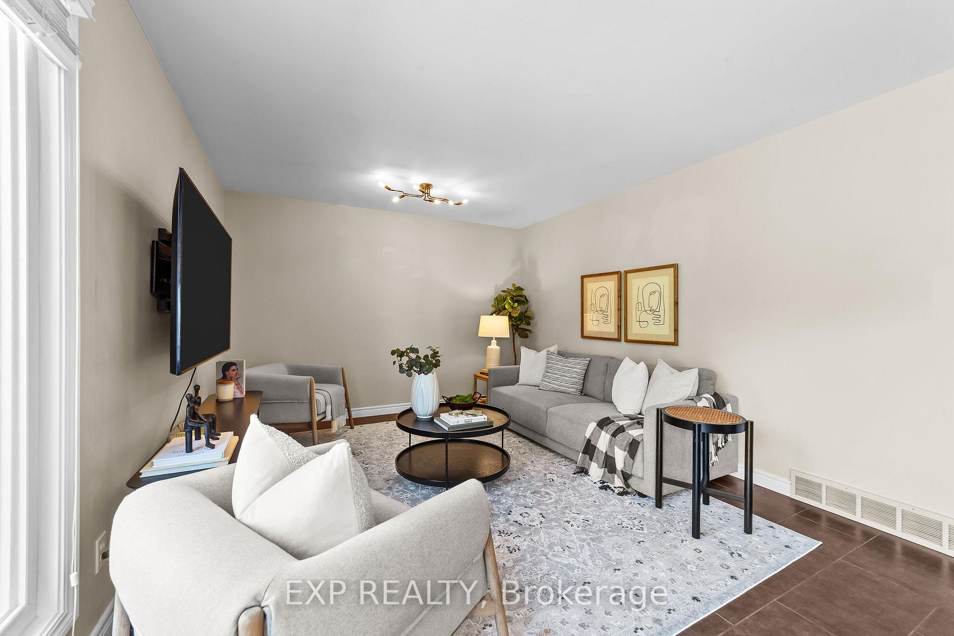 Photo 12 of 489 Riverview Drive, Strathroy-Caradoc, NE — HOMEH